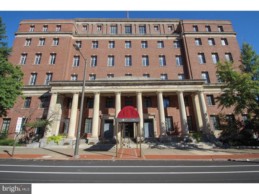 Come check out one of the best units at The Colonnade, a historic building with modern amenities. This unit is filled with light and skyline views. Featuring in unit laundry, a nice galley kitchen, spacious bathroom and a lot of storage. 

The oversized bedroom features great closet space, high ceilings and huge rustic windows to gaze out into the city at night.  Other amenities of this unit include:  programmable thermostat, stylish paint, bamboo flooring and so much  more.  Amenities in the building include 24 hour concierge, fitness center and a welcoming lobby to relax in.