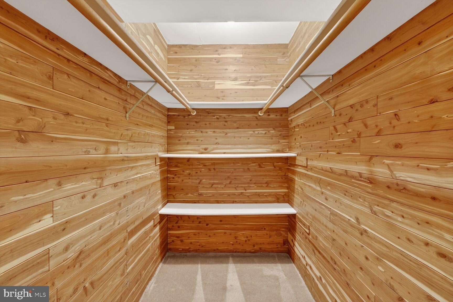 LAKEWOOD HILLS - Residential