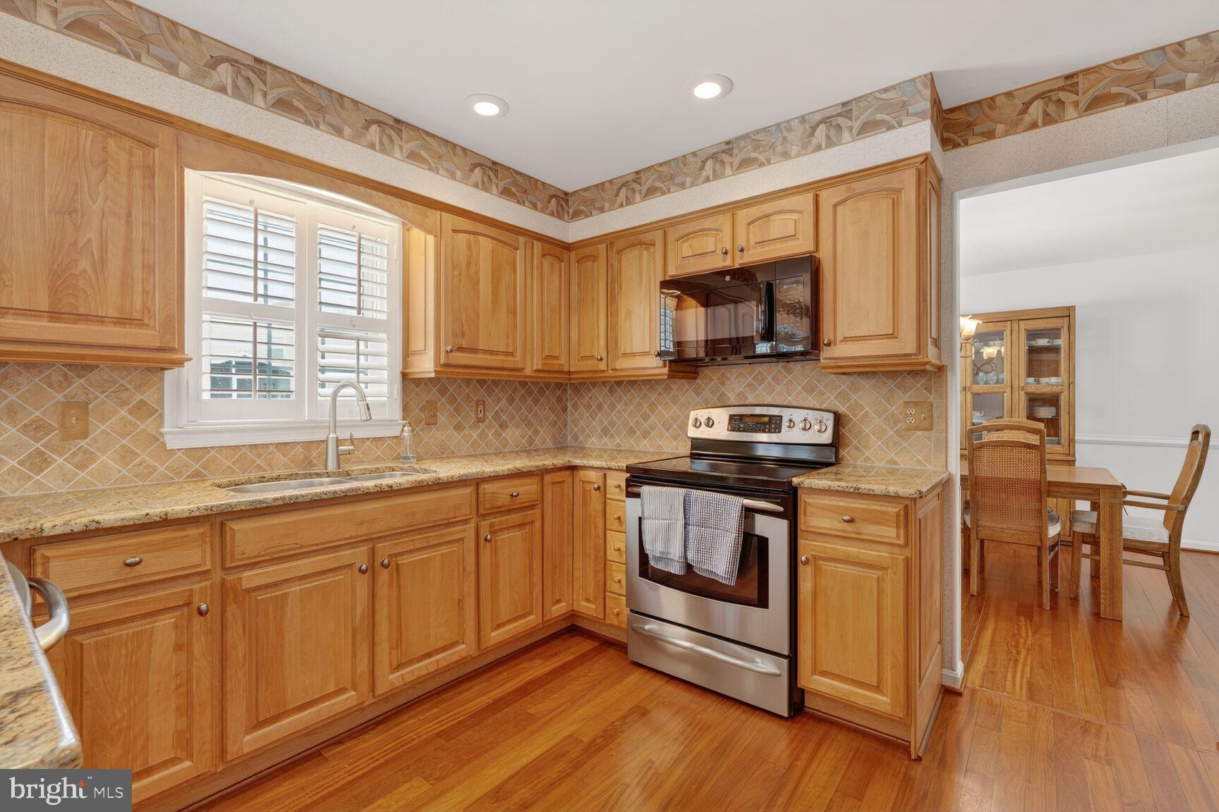 LAKEWOOD HILLS - Residential