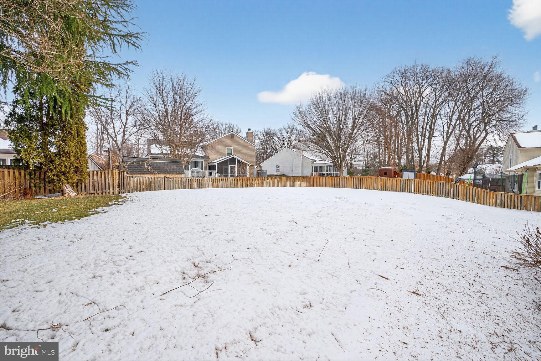 LAKEWOOD HILLS - Residential