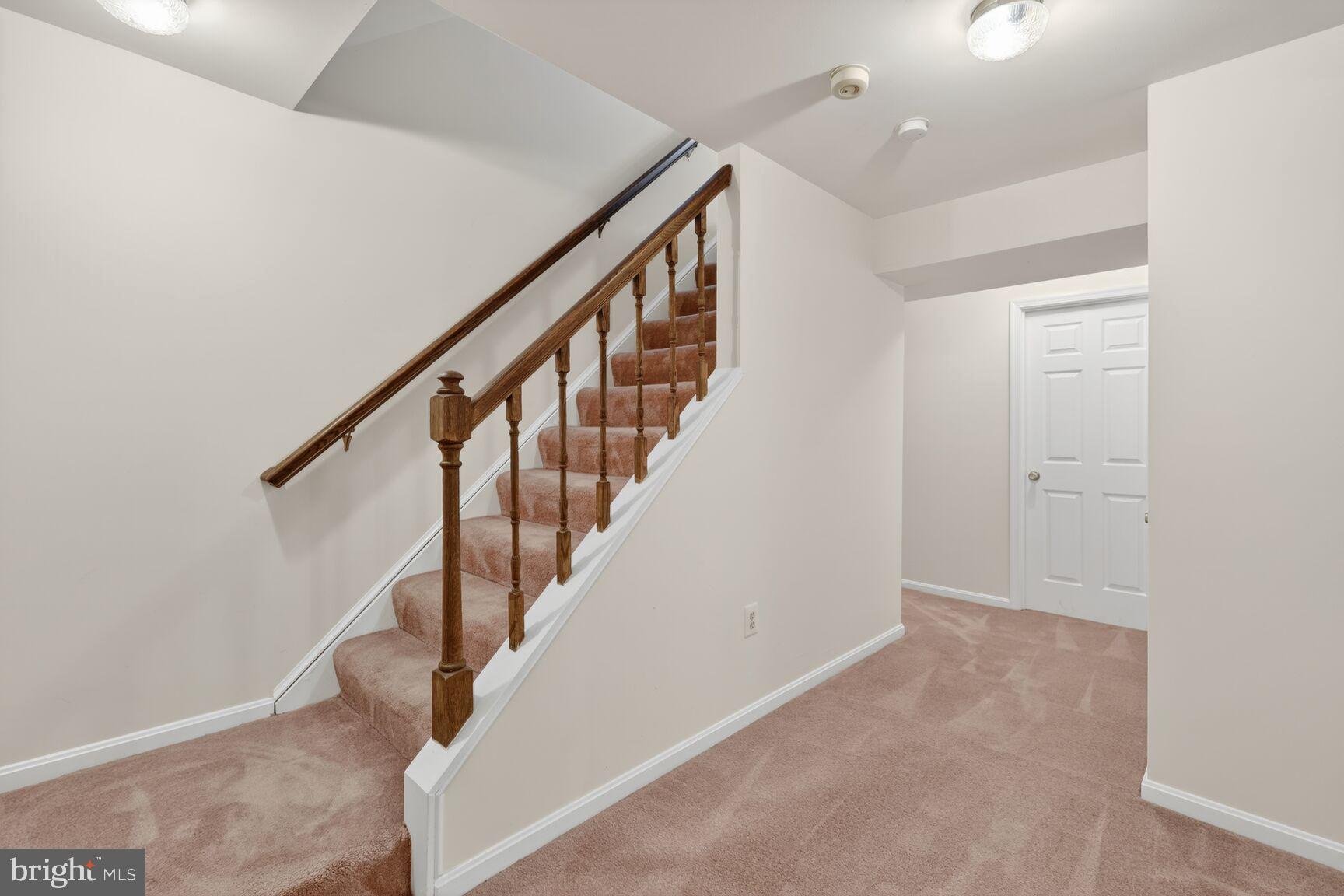 LAKEWOOD HILLS - Residential