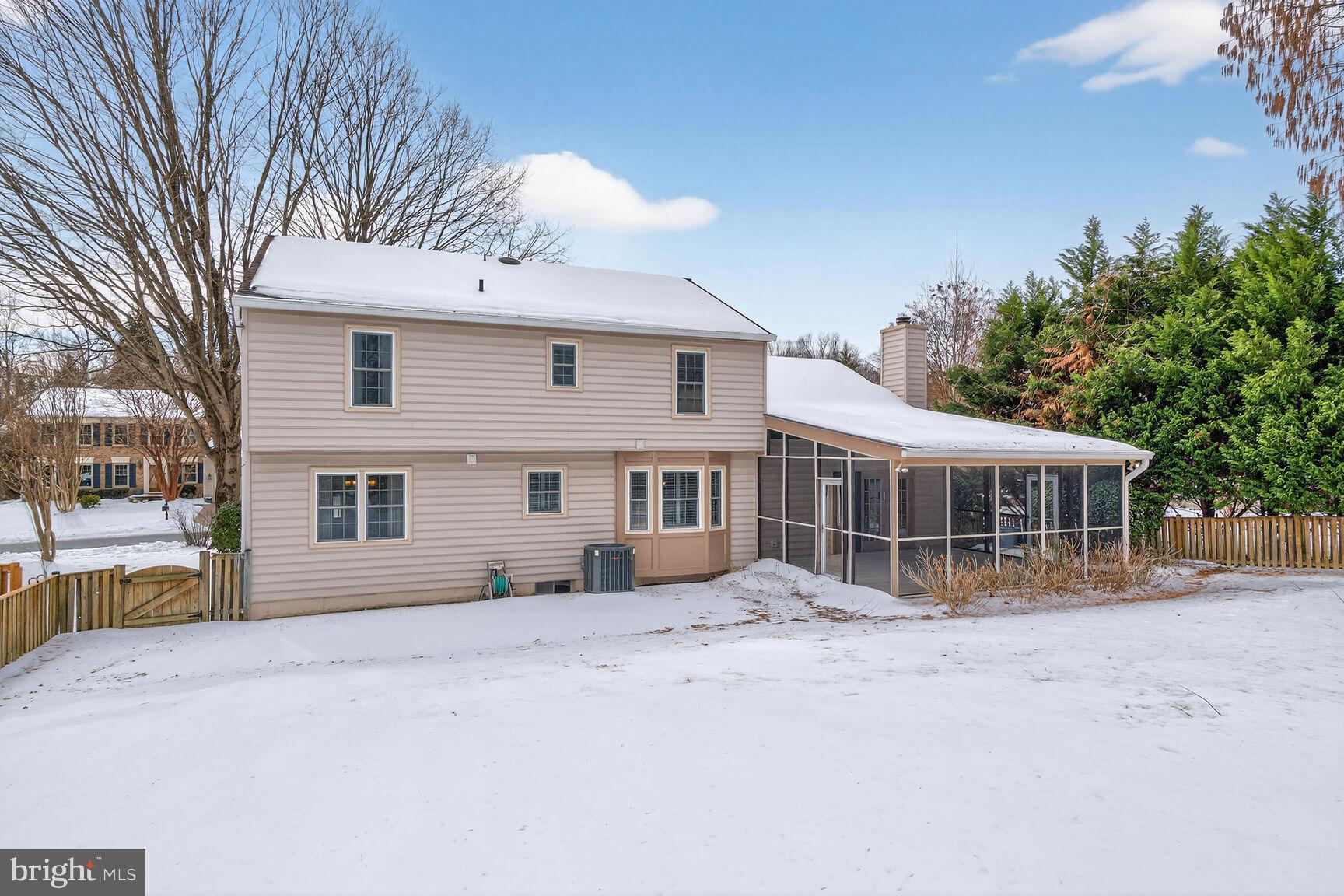 LAKEWOOD HILLS - Residential