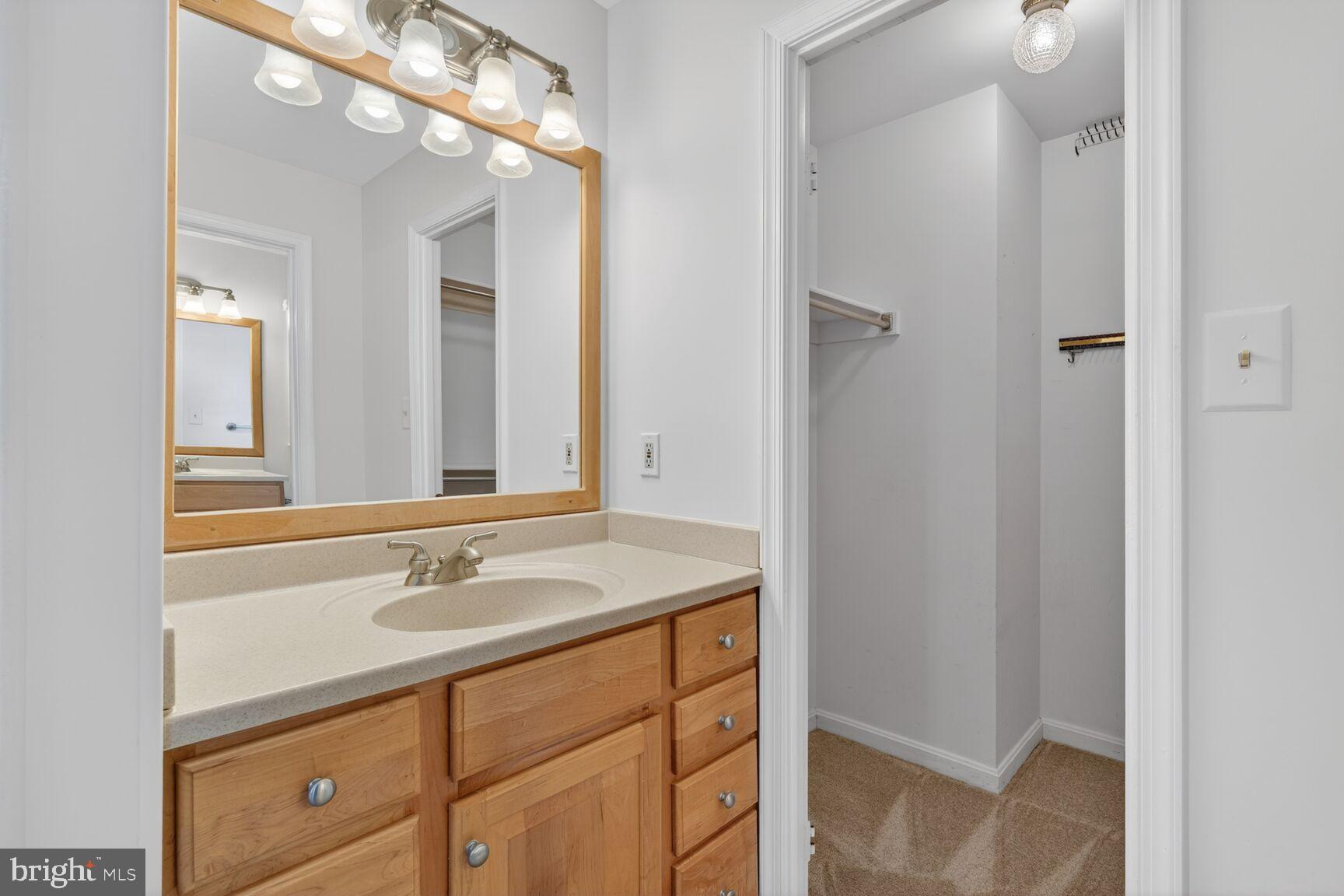 LAKEWOOD HILLS - Residential