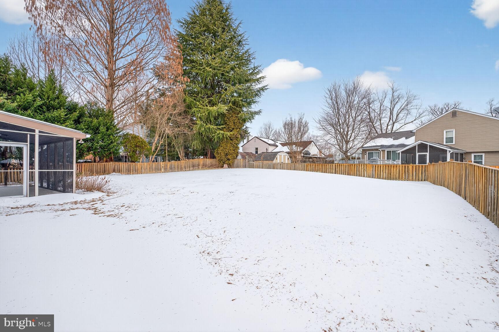 LAKEWOOD HILLS - Residential