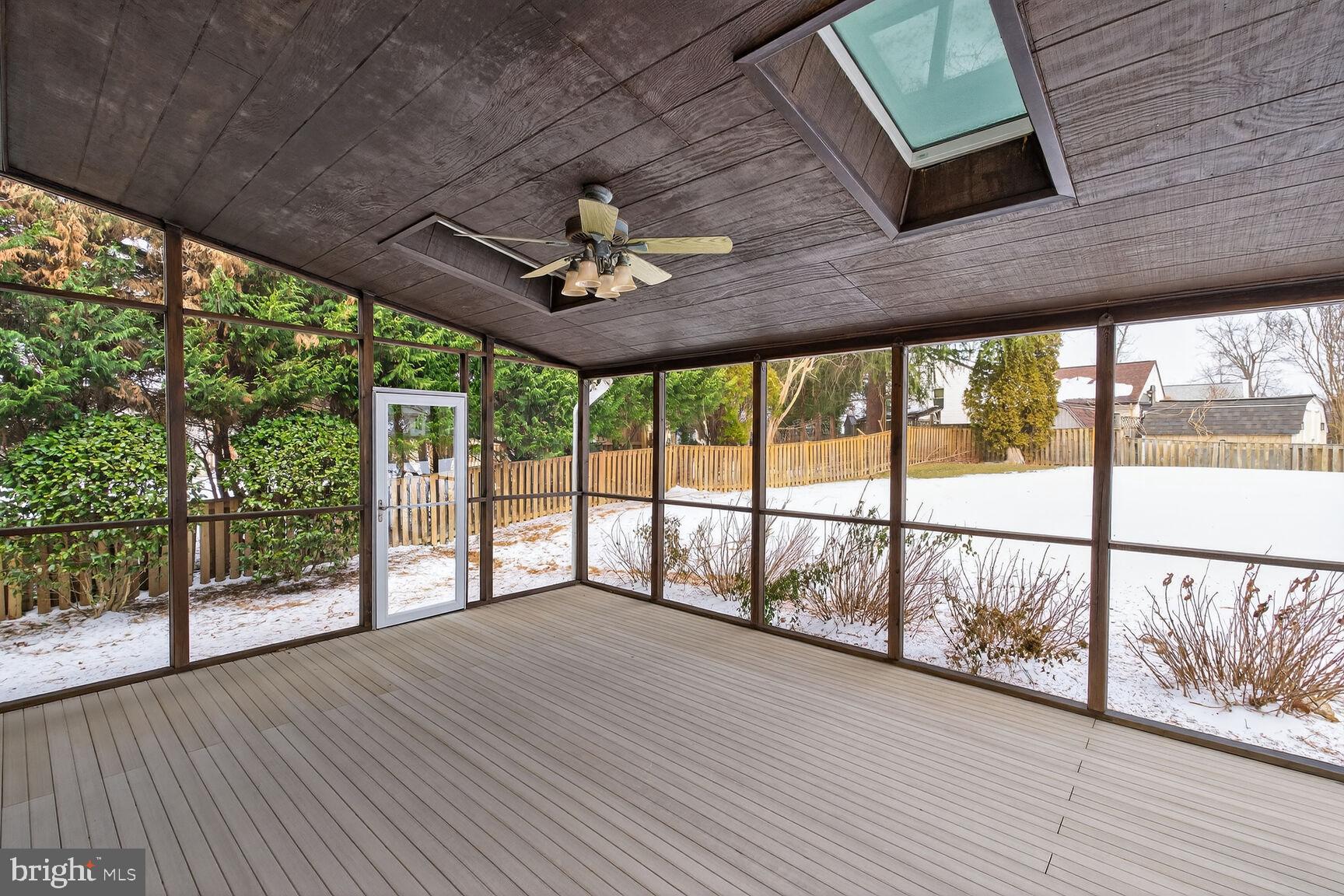 LAKEWOOD HILLS - Residential