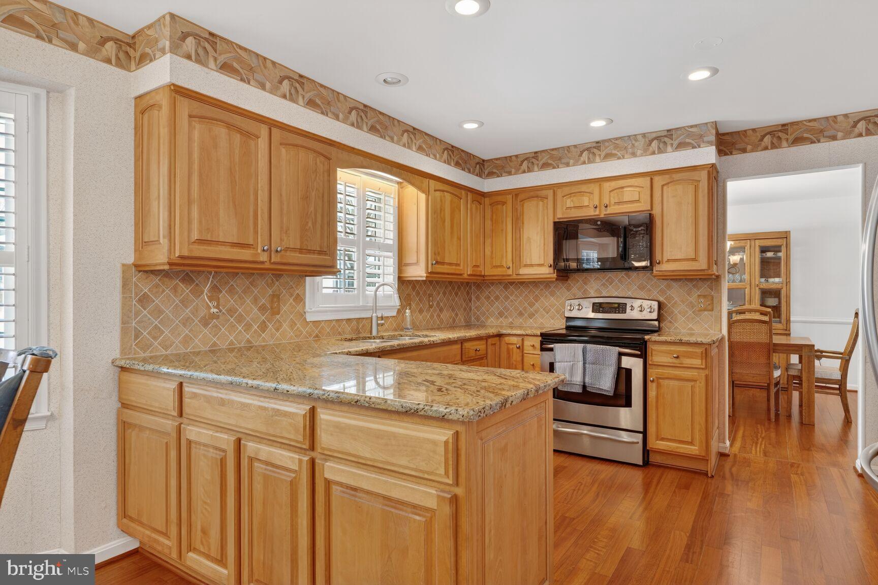 LAKEWOOD HILLS - Residential