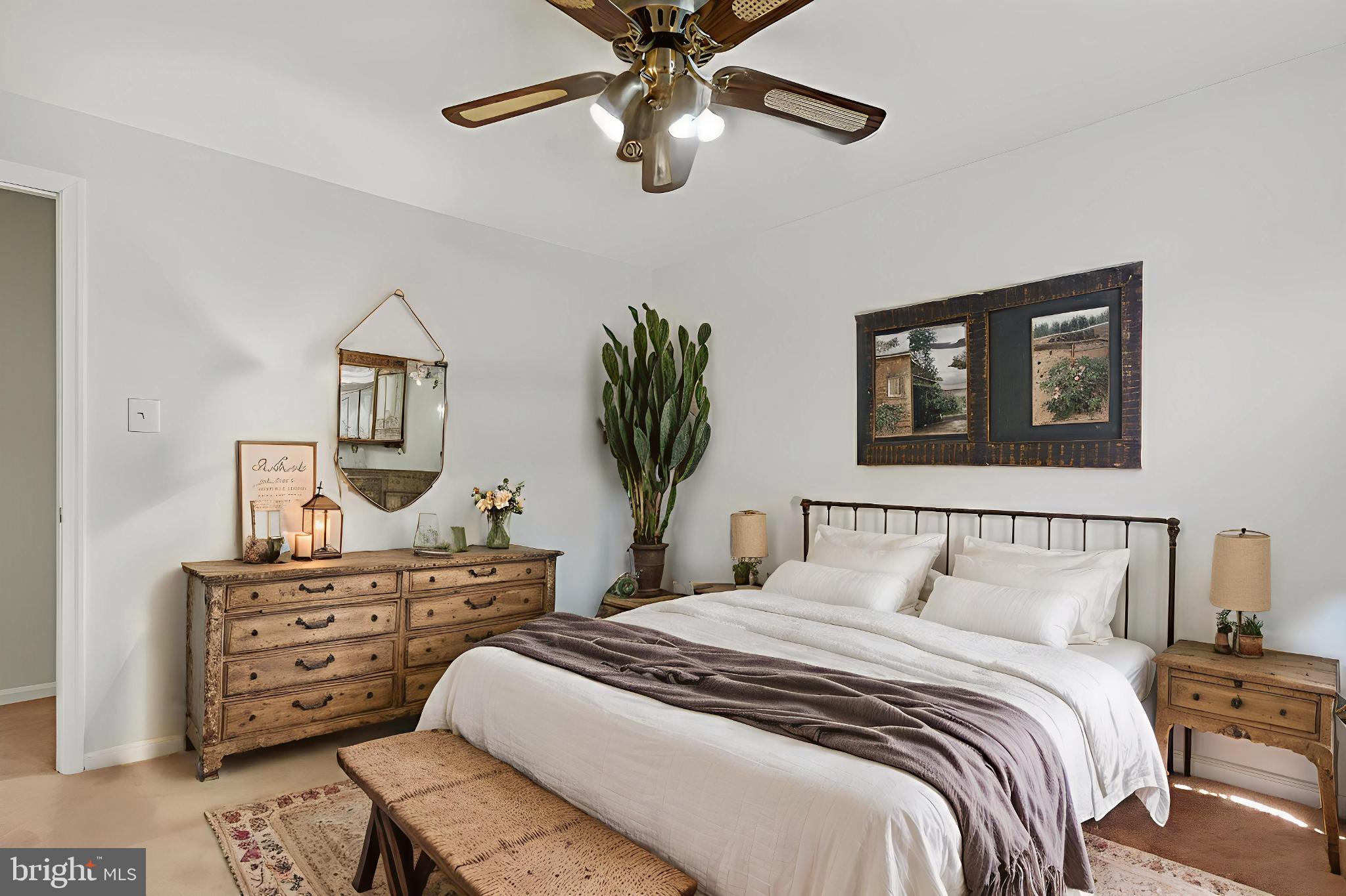 LAKEWOOD HILLS - Residential