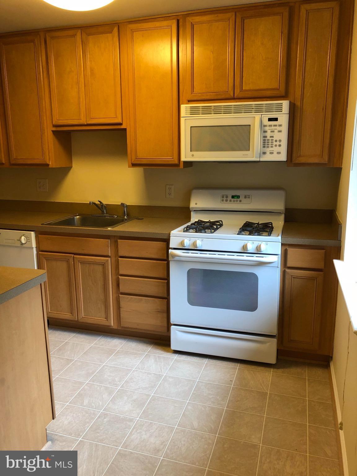 WESTWOOD COMMONS - Residential