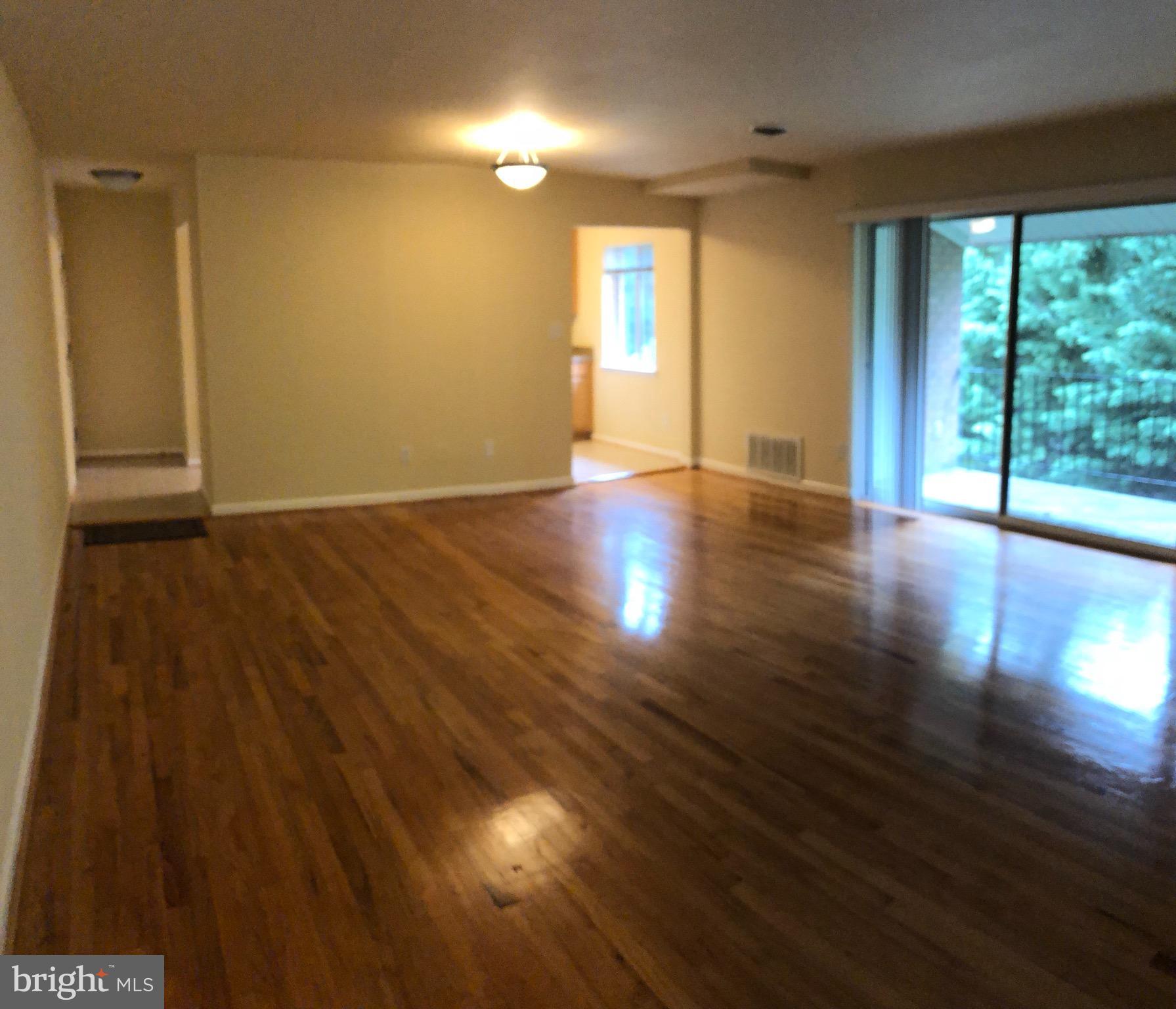 WESTWOOD COMMONS - Residential