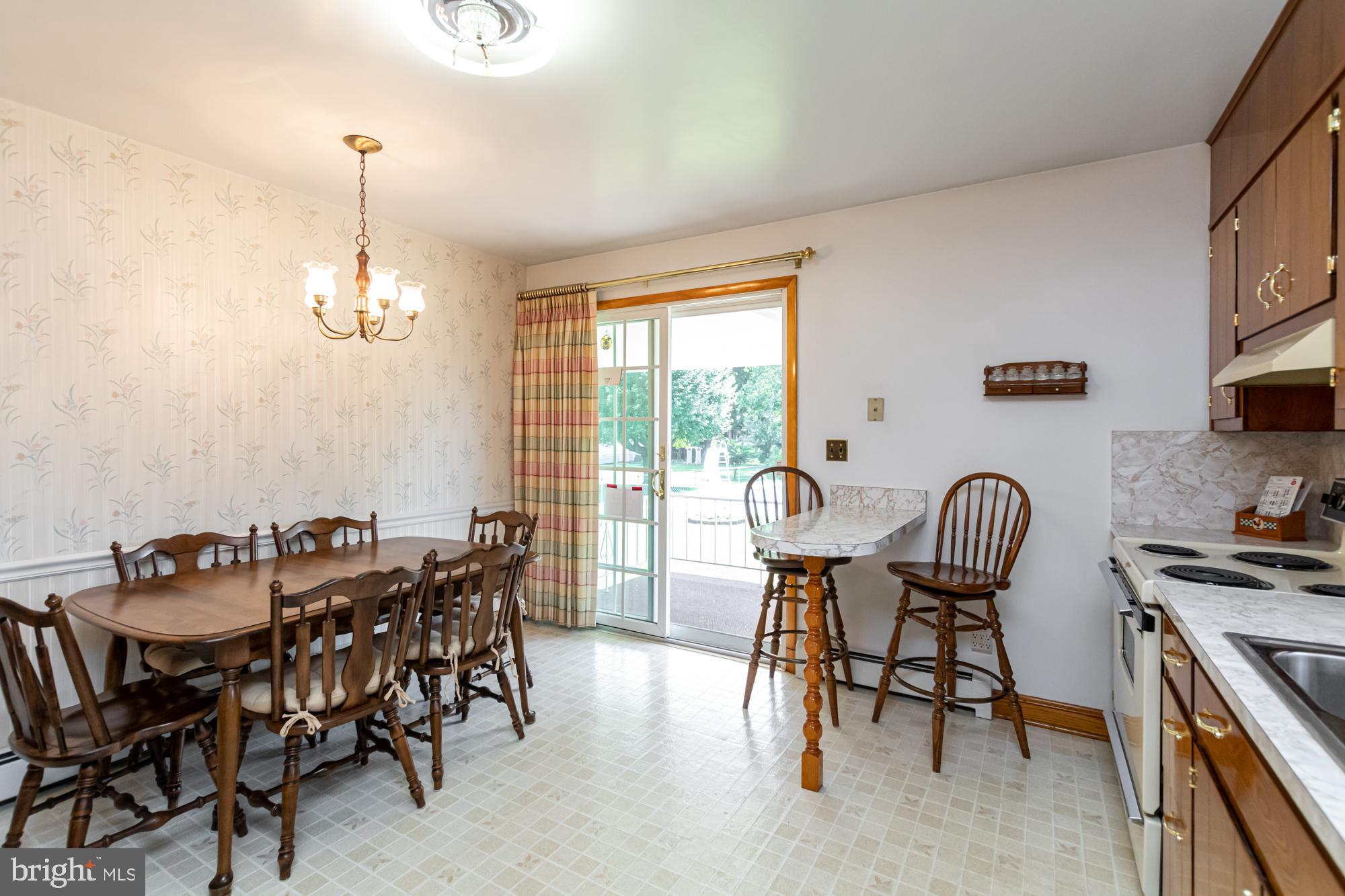 WOODWARD SQUARE - Residential