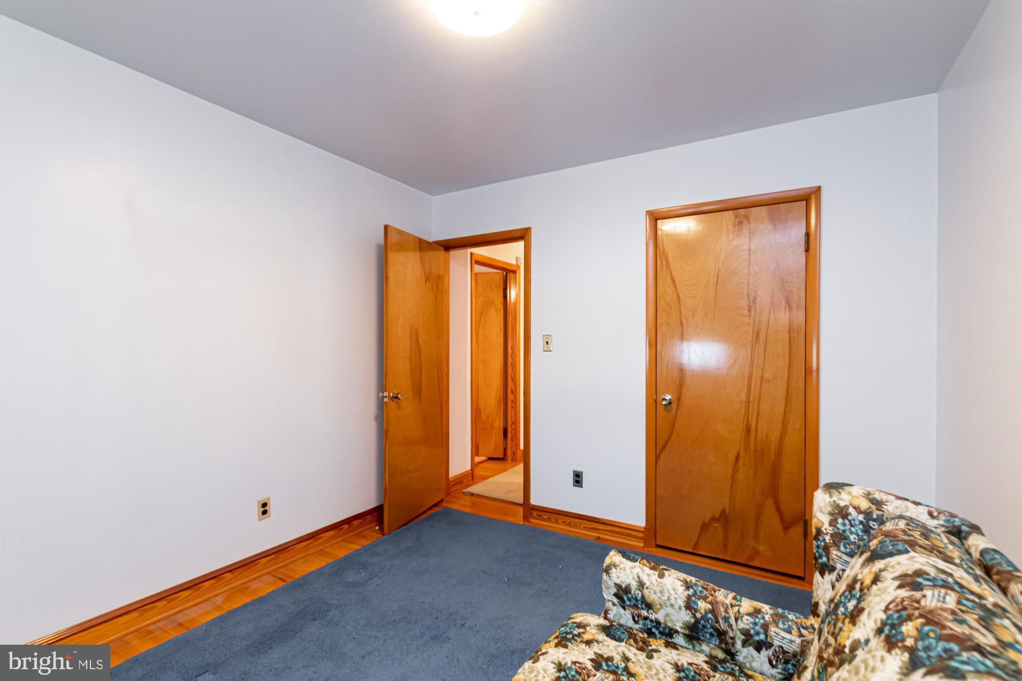 WOODWARD SQUARE - Residential