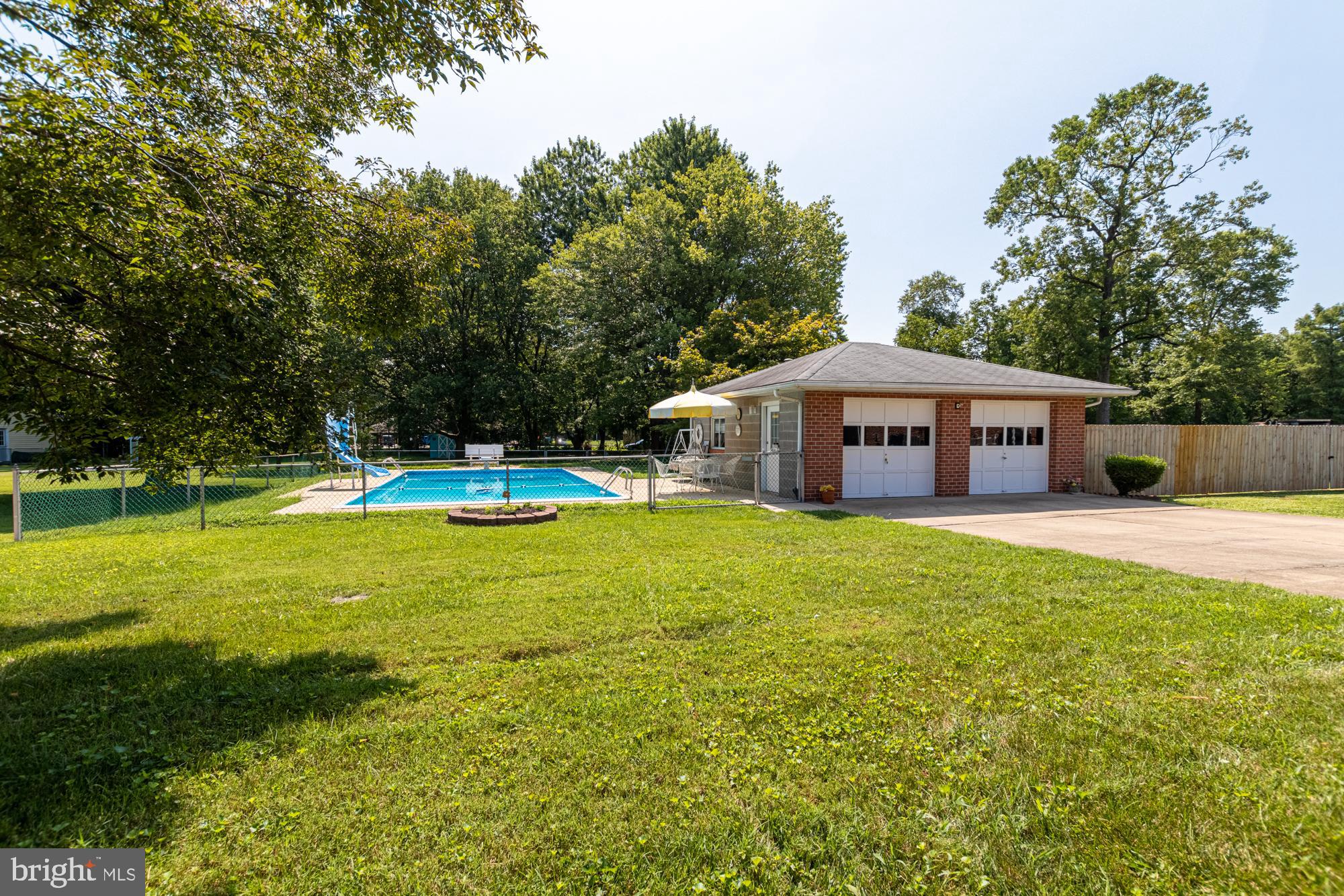 WOODWARD SQUARE - Residential