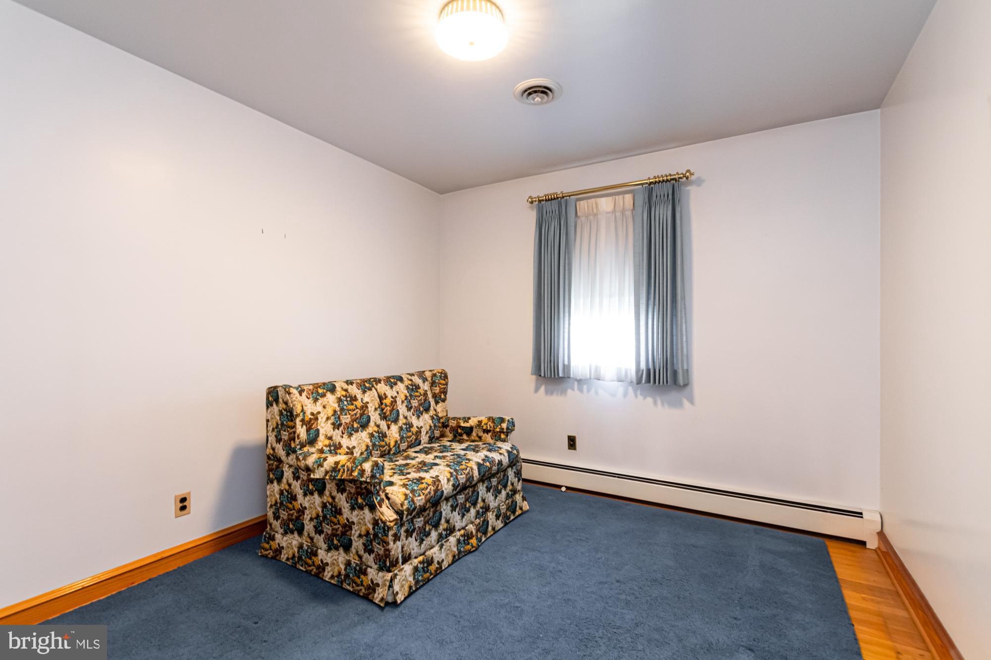 WOODWARD SQUARE - Residential