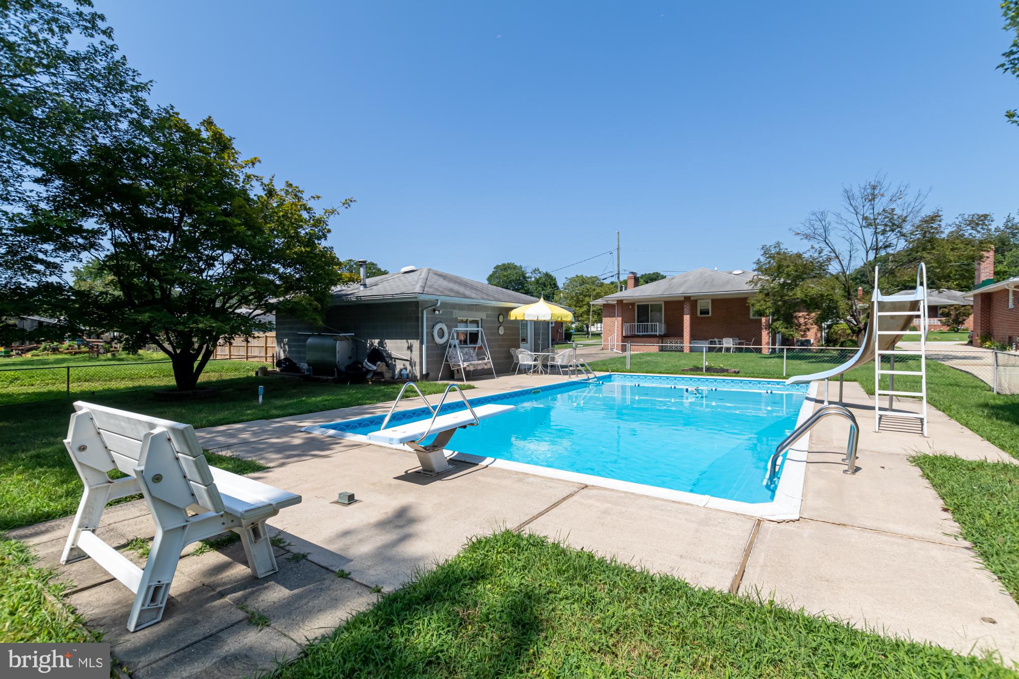 WOODWARD SQUARE - Residential