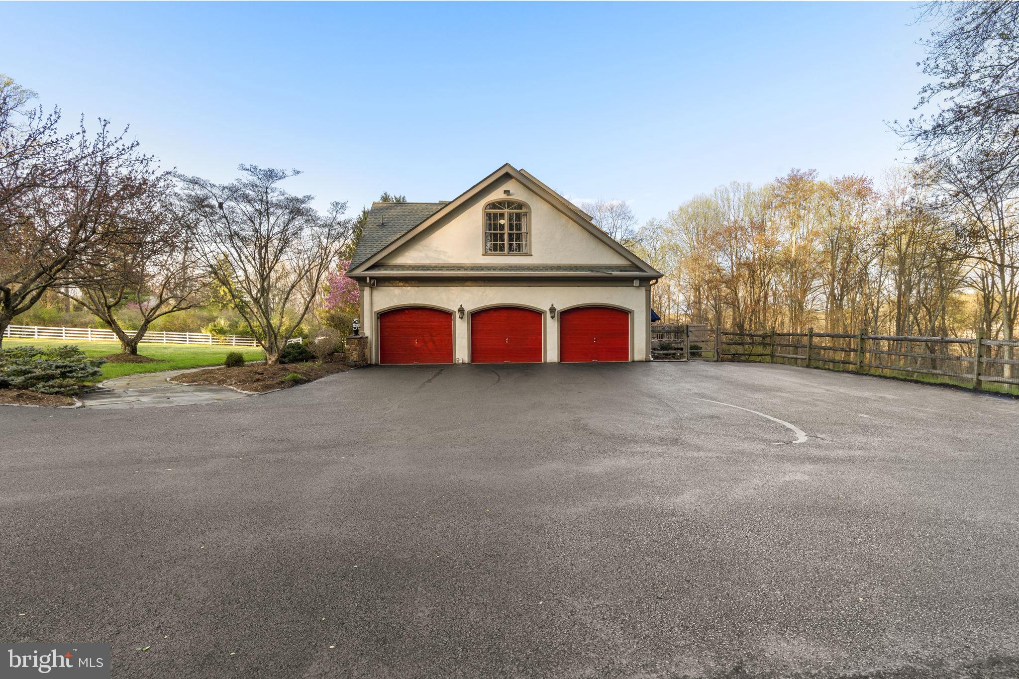1415 HARK-A-WAY ROAD