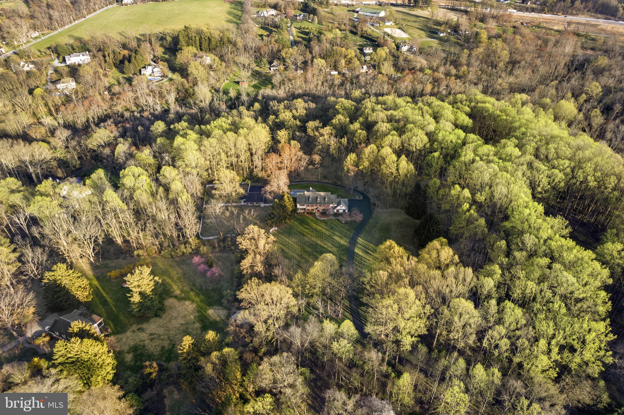 1415 HARK-A-WAY ROAD