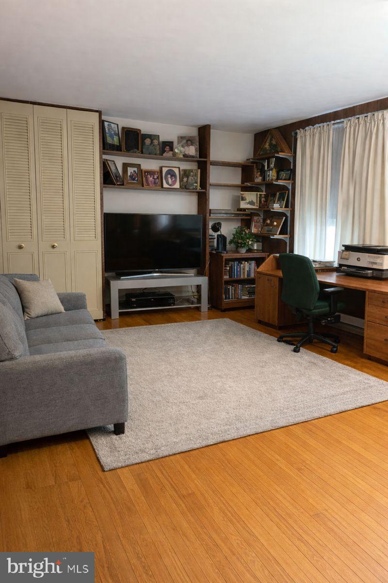 THE WOODLANDS - Residential