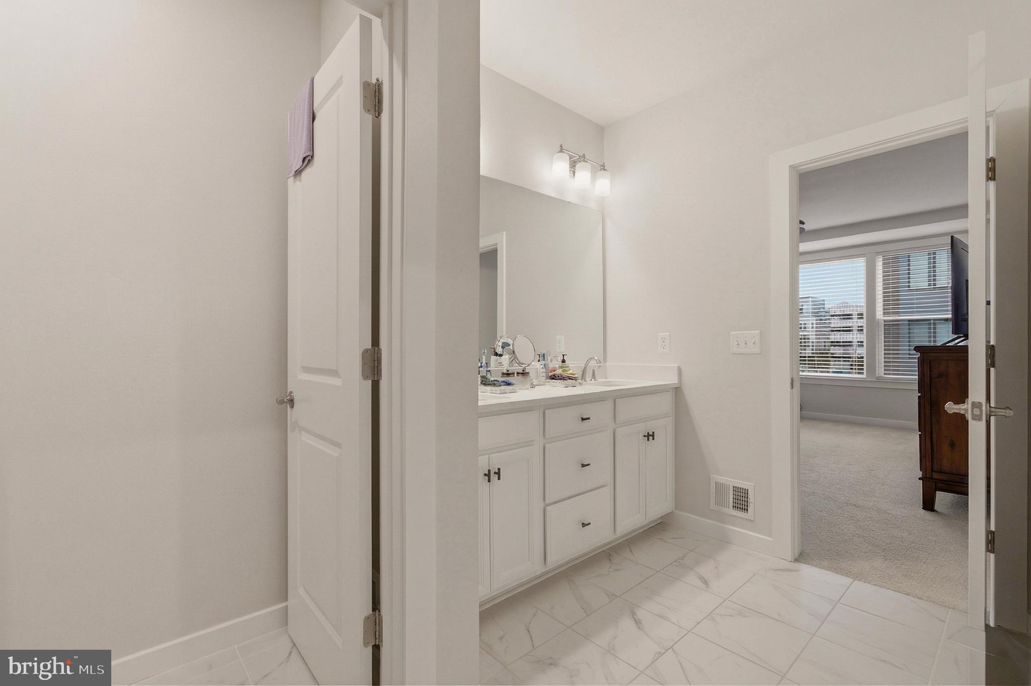 WESTSIDE AT SHADY GROVE - Residential