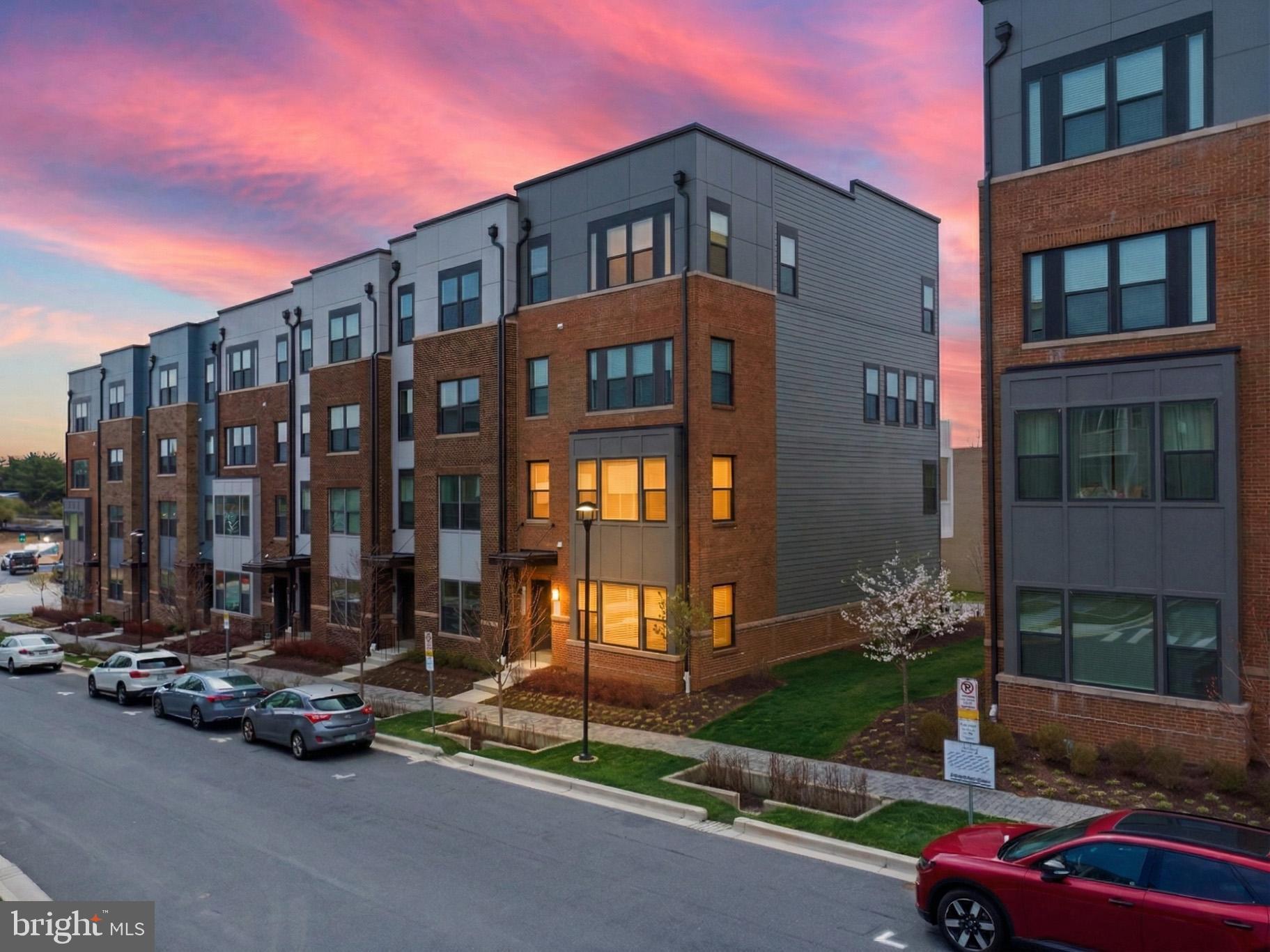 WESTSIDE AT SHADY GROVE - Residential