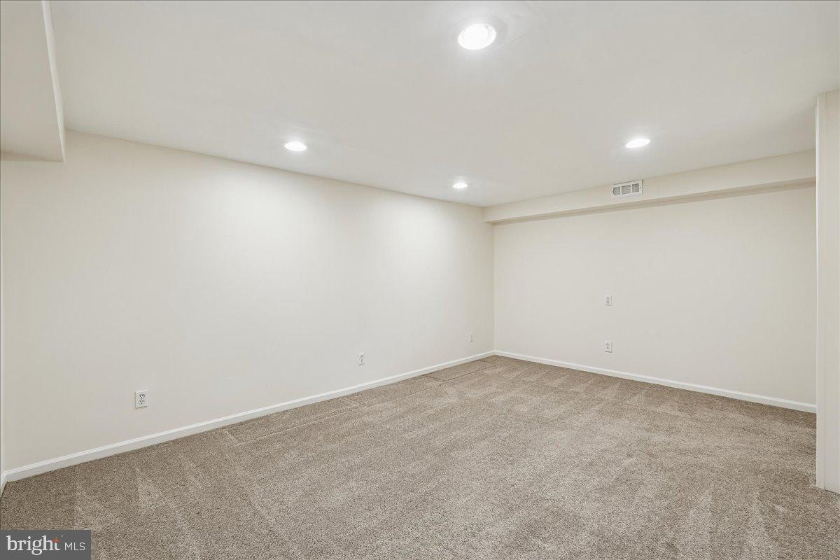 SALEMS GRANT - Residential