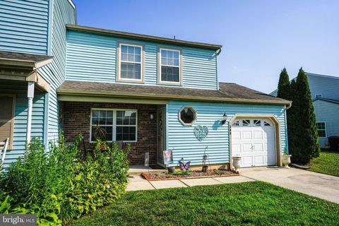 Townhouse For Sale - 309 Stonehouse Lane<br/> MULLICA HILL, NJ 08062