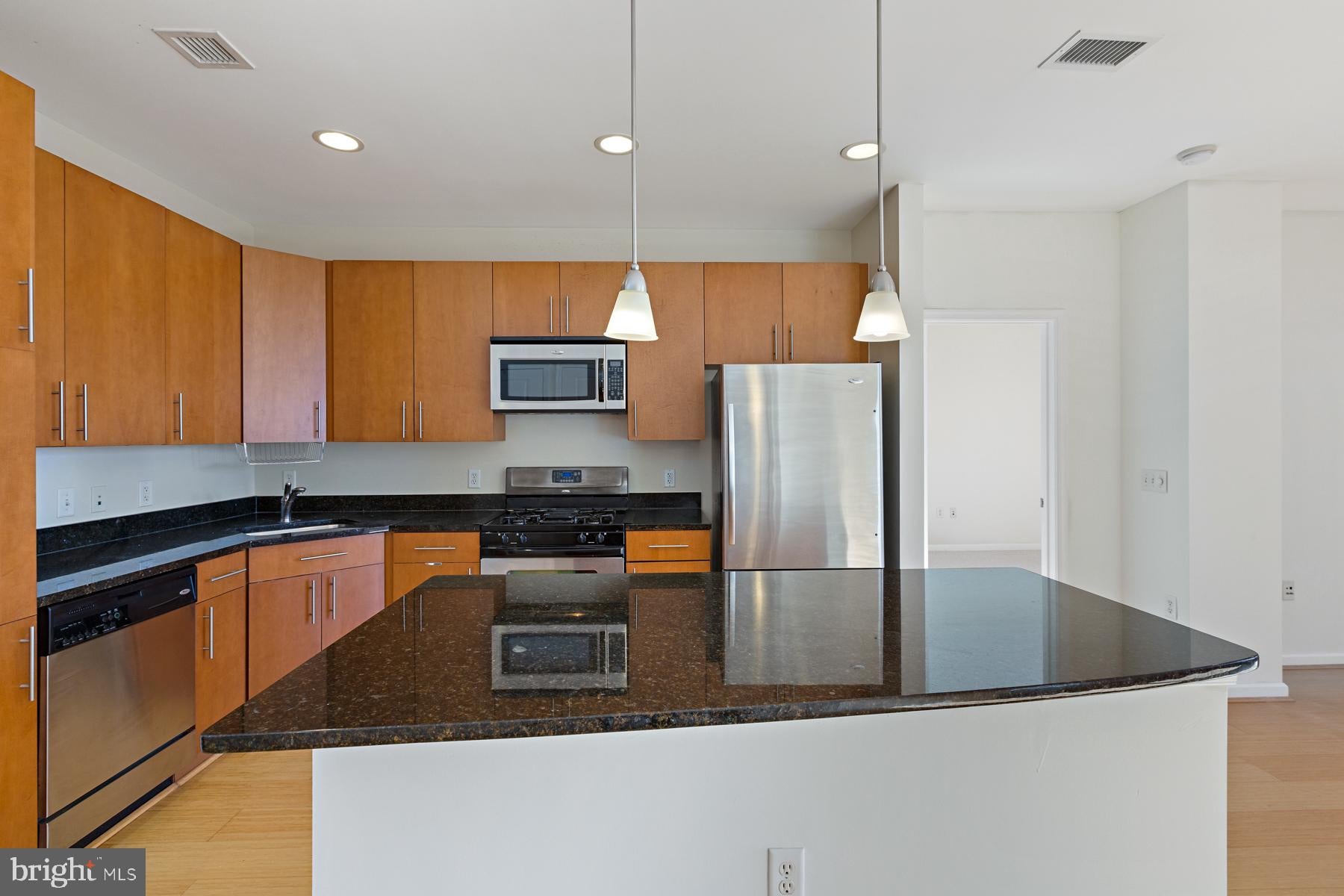 444 W BROAD STREET 701