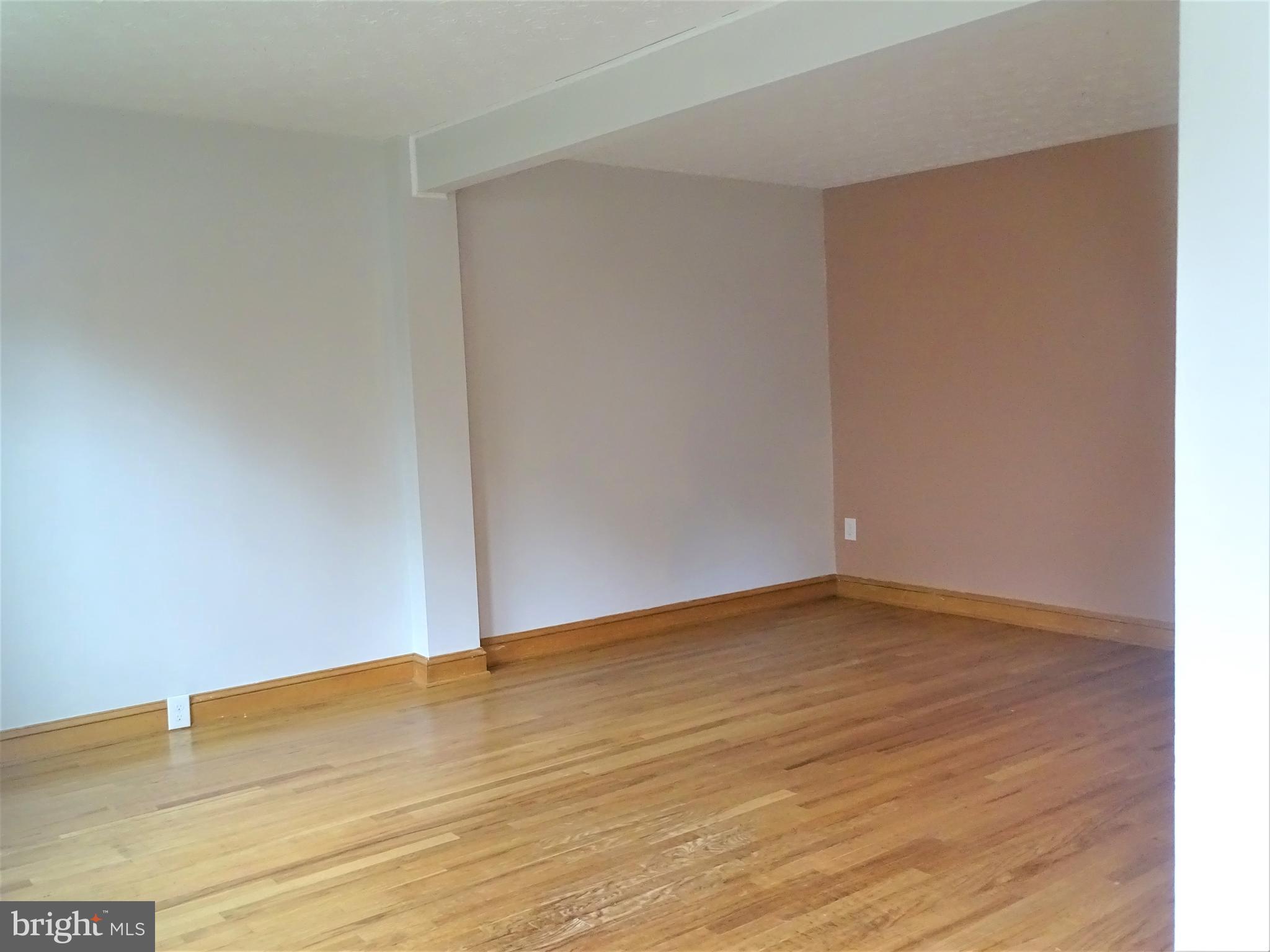 RESTON - Residential Lease