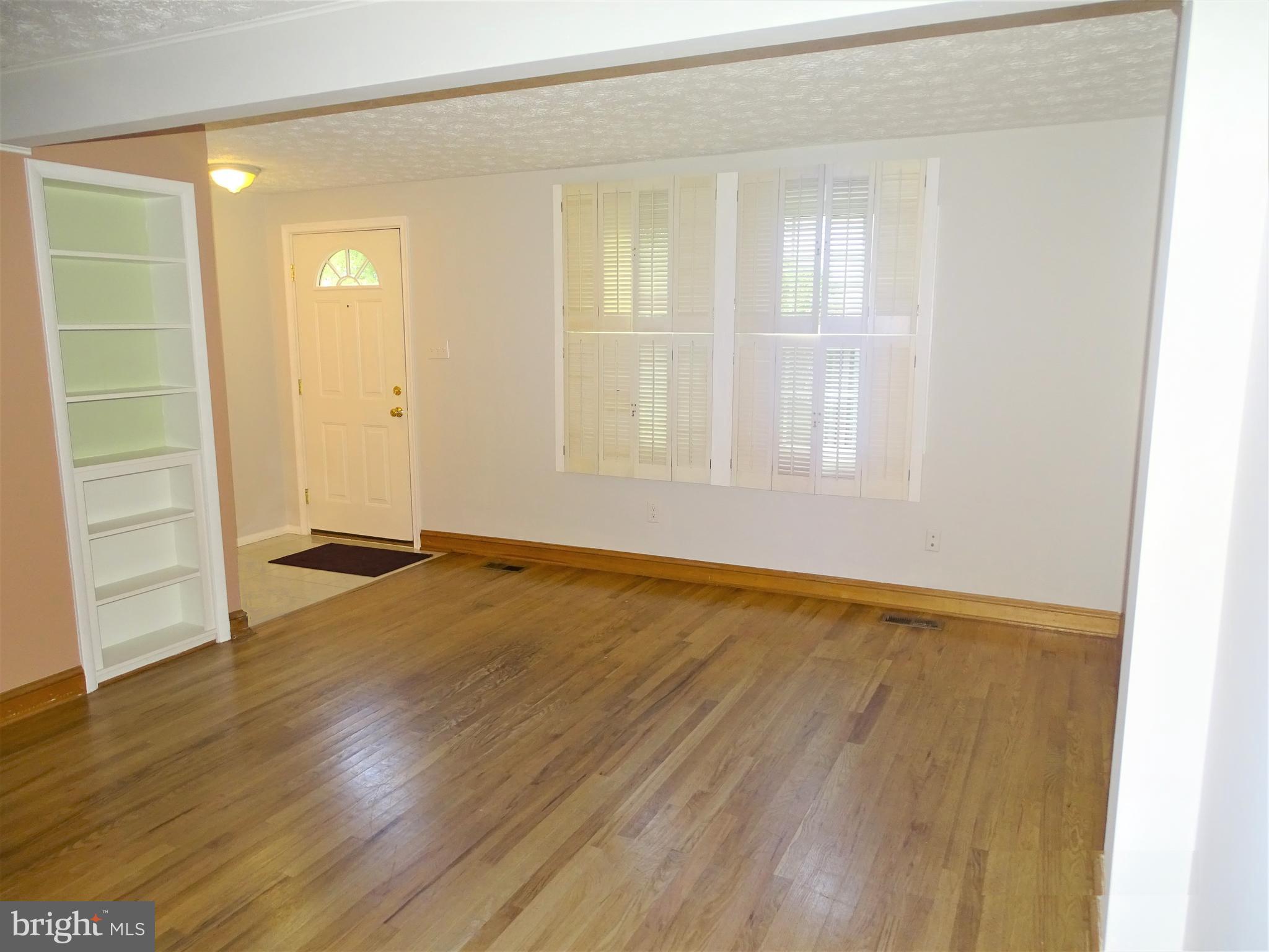 RESTON - Residential Lease