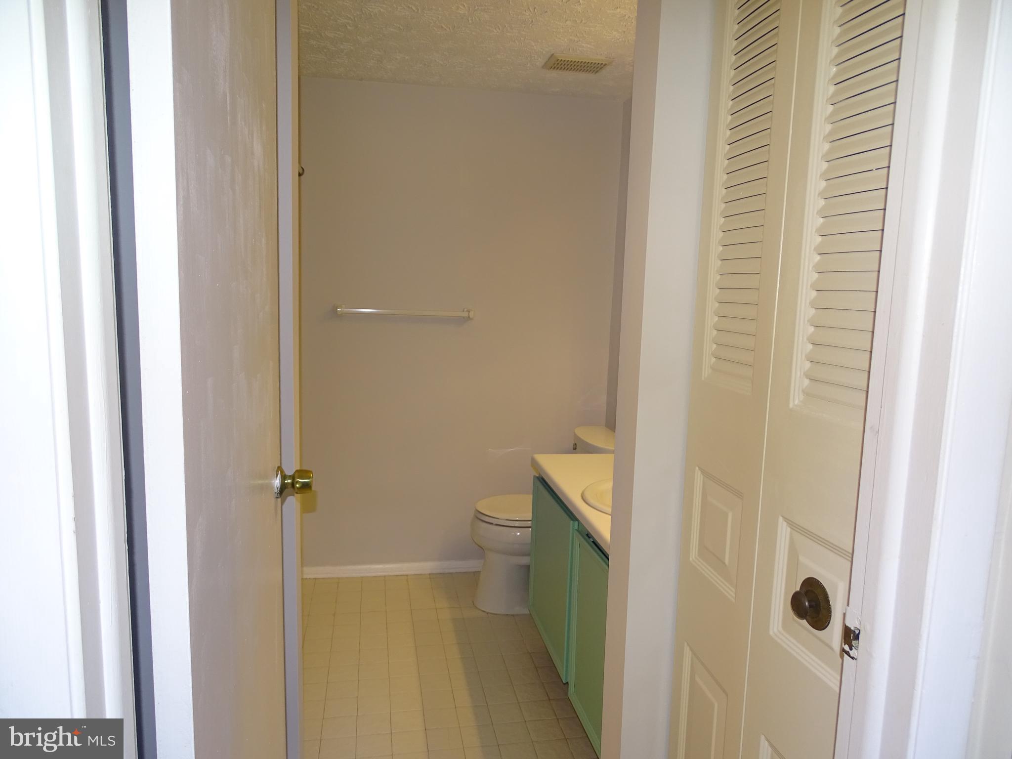 RESTON - Residential Lease