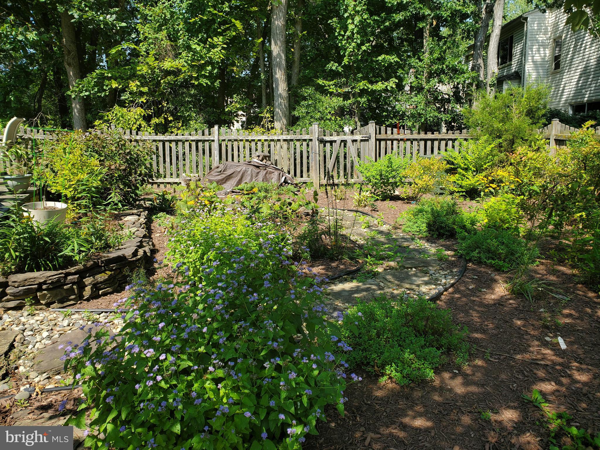 COUNTRYSIDE - Residential