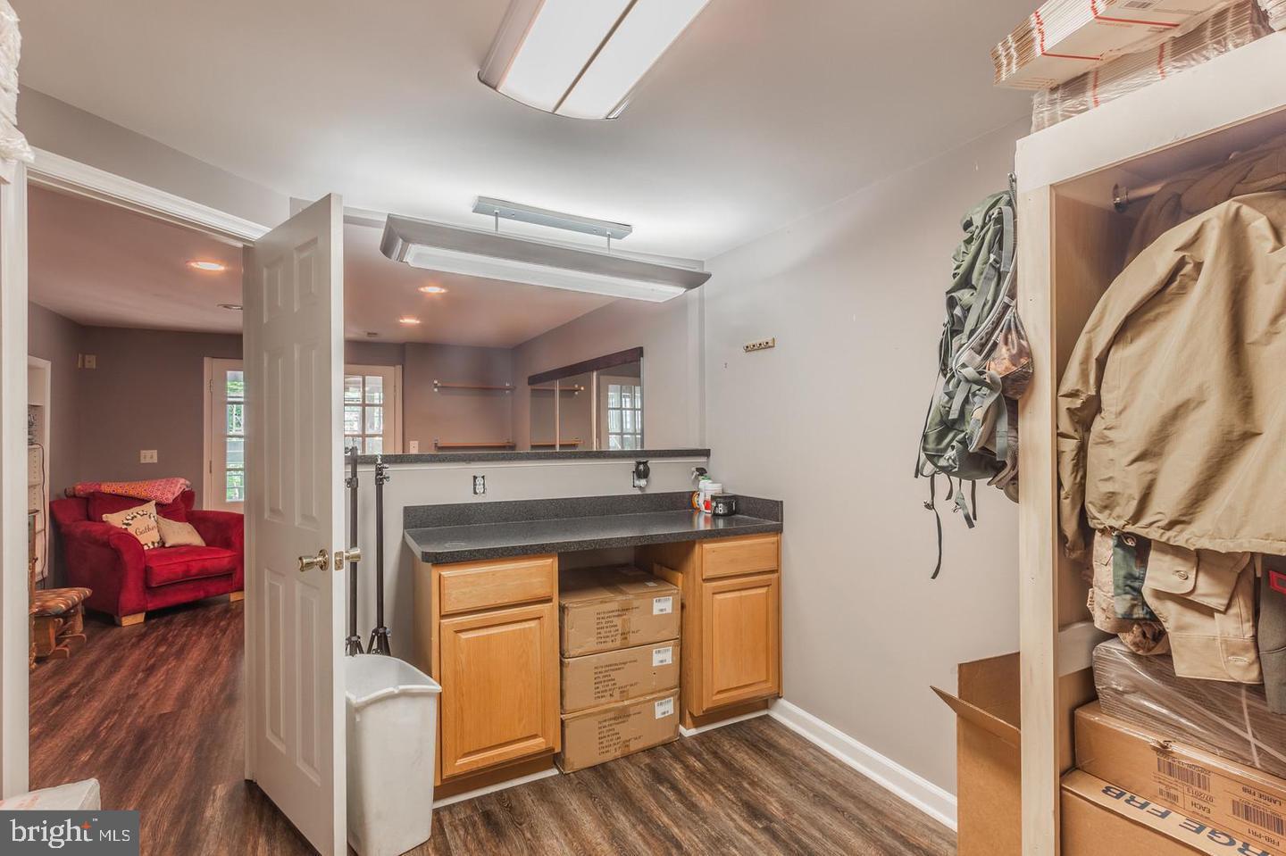 CLEARVIEW HEIGHTS - Residential Lease