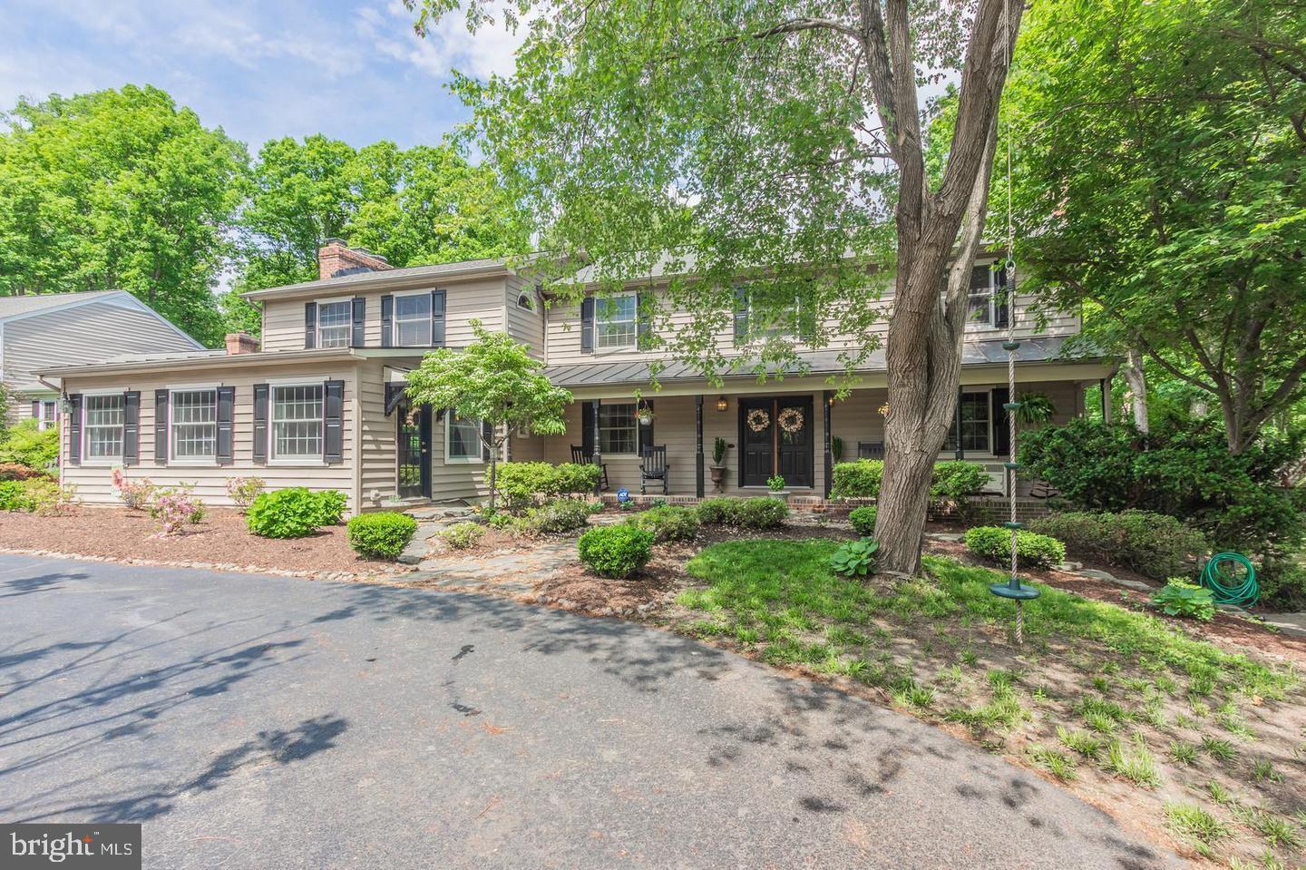 CLEARVIEW HEIGHTS - Residential Lease