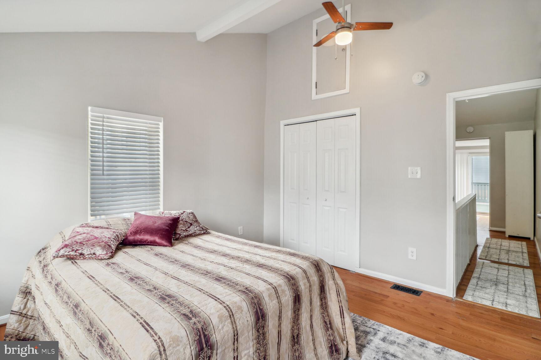 SHARP LEADENHALL - Residential