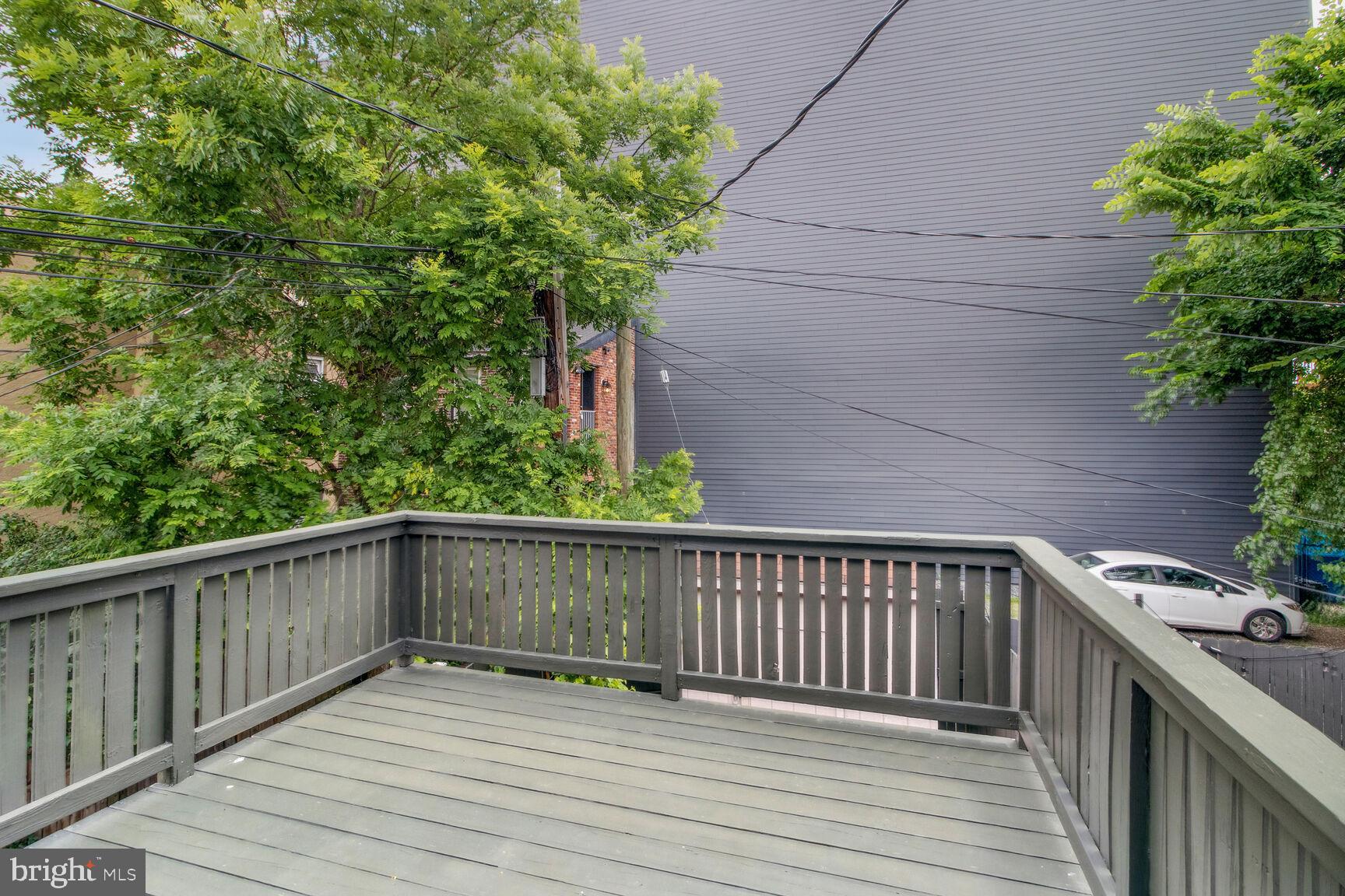 SHARP LEADENHALL - Residential