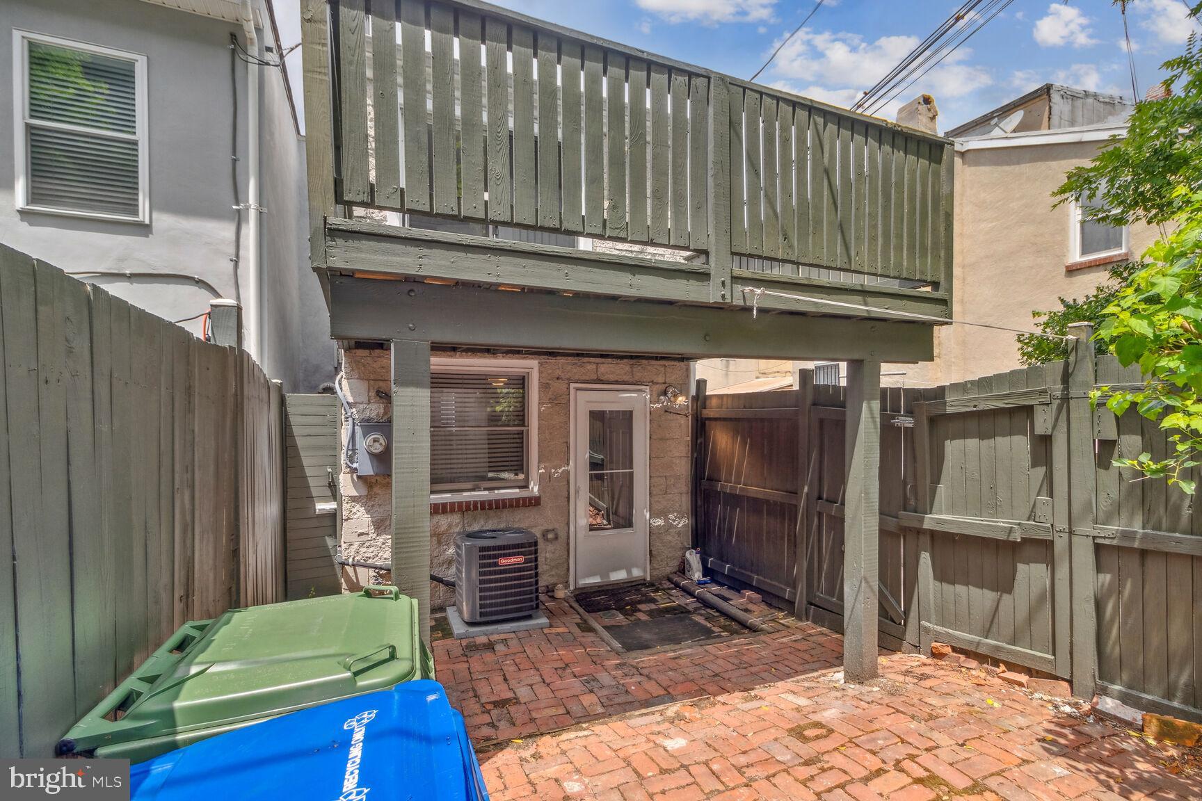 SHARP LEADENHALL - Residential