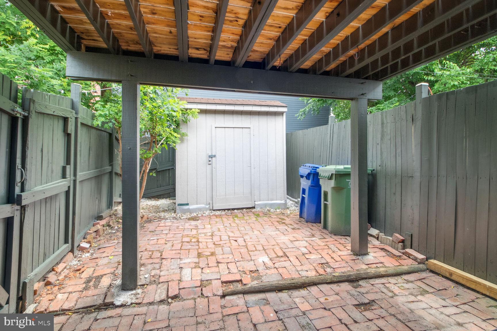 SHARP LEADENHALL - Residential