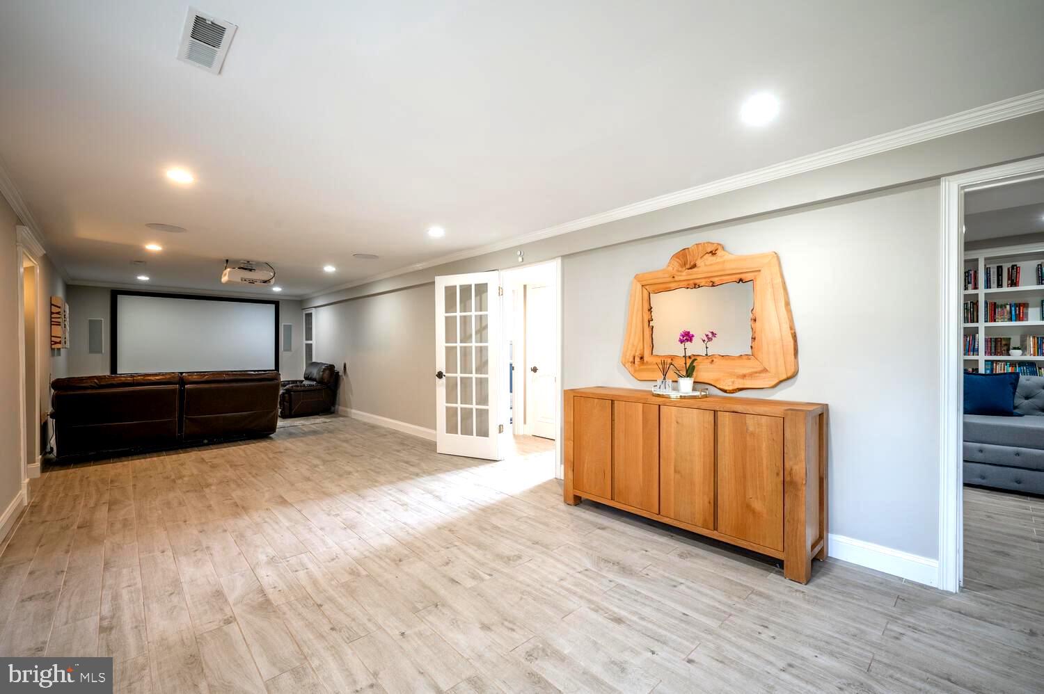 OLIVER ESTATES - Residential