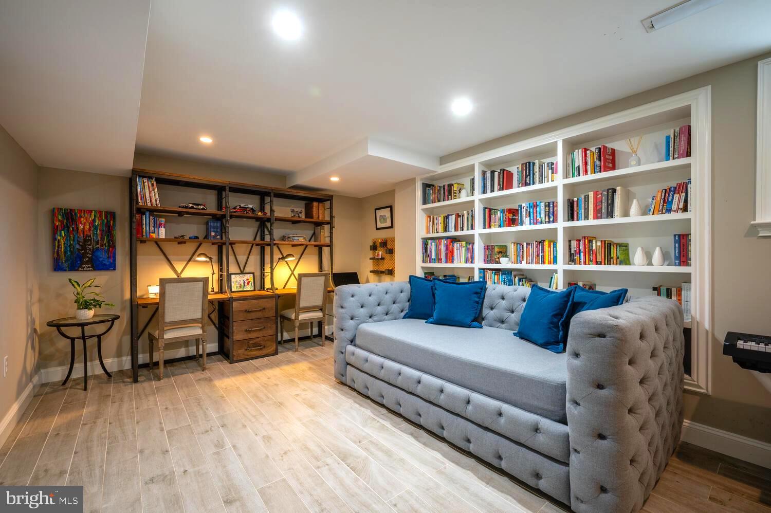 OLIVER ESTATES - Residential