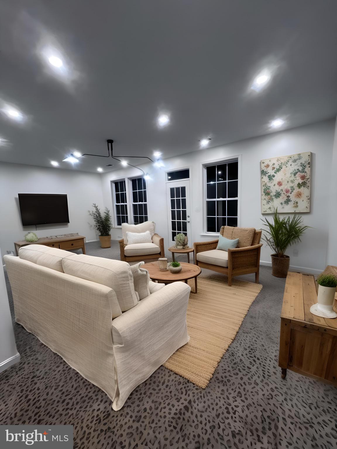 POTOMAC STATION - Residential Lease