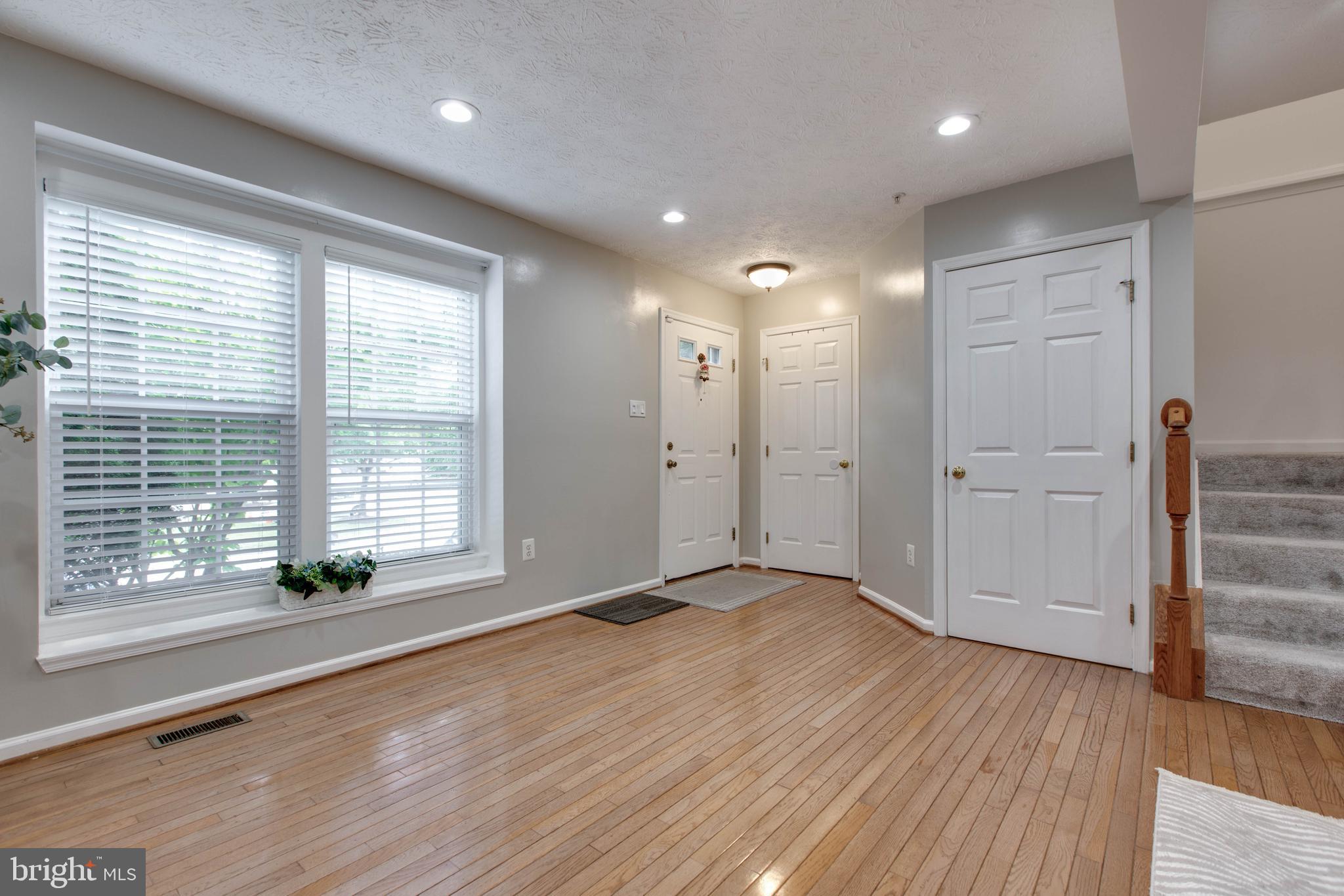 8893 PAPILLON DRIVE