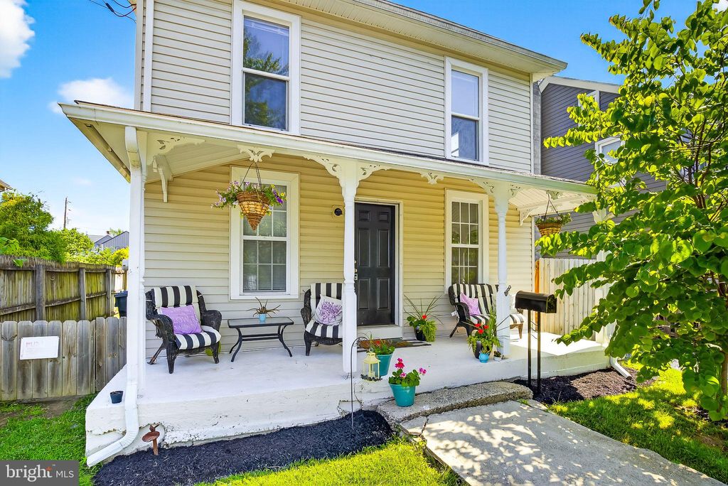 Photo of 169 W Broad Street, SALUNGA, PA 17538 (MLS # PALA2072134)