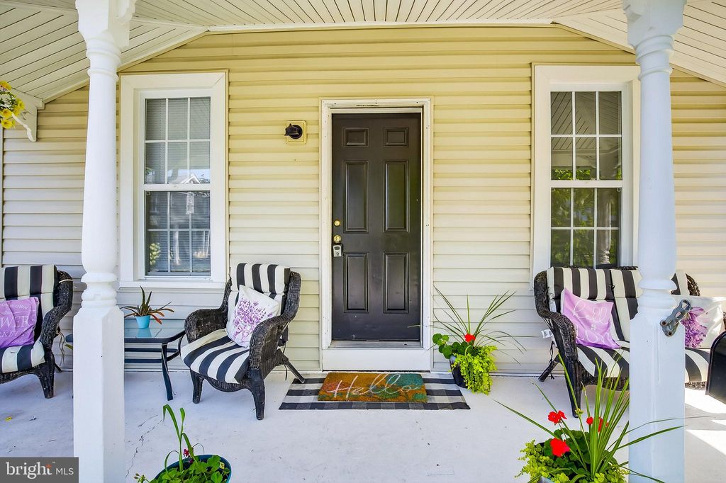 Photo of 169 W Broad Street, SALUNGA, PA 17538 (MLS # PALA2072134)