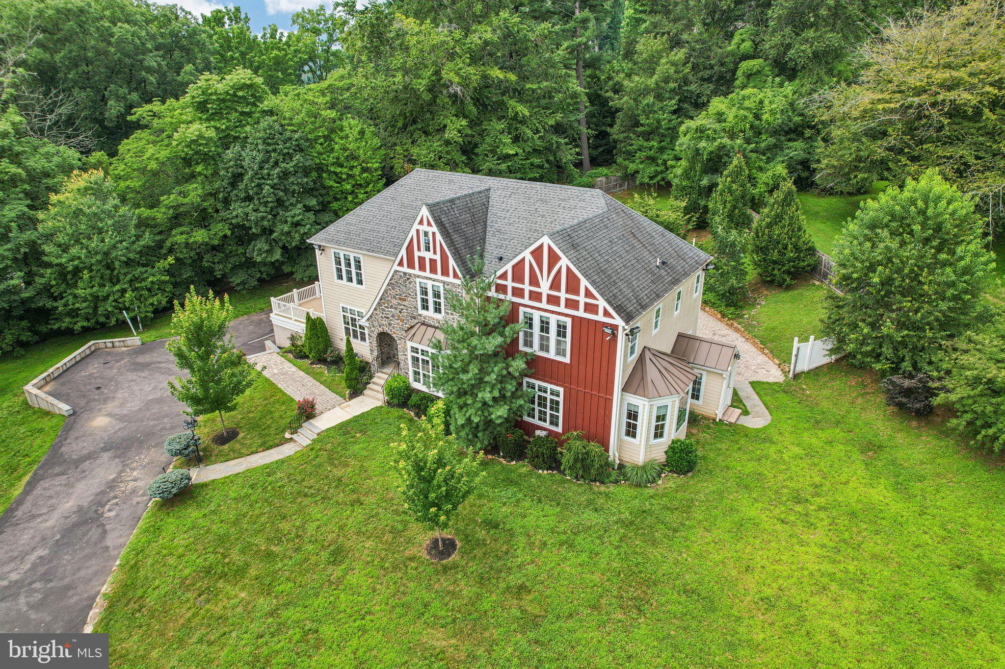 BRYN MAWR - Residential