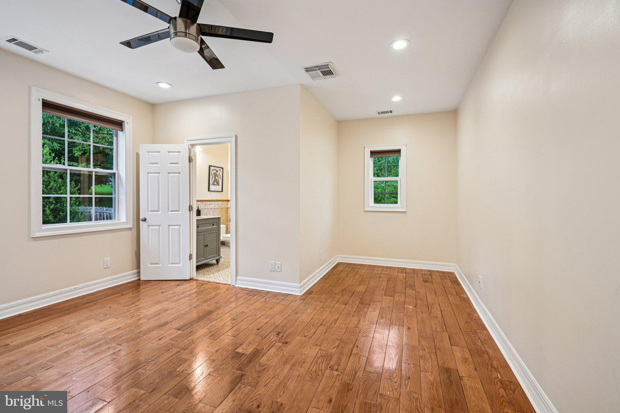 BRYN MAWR - Residential