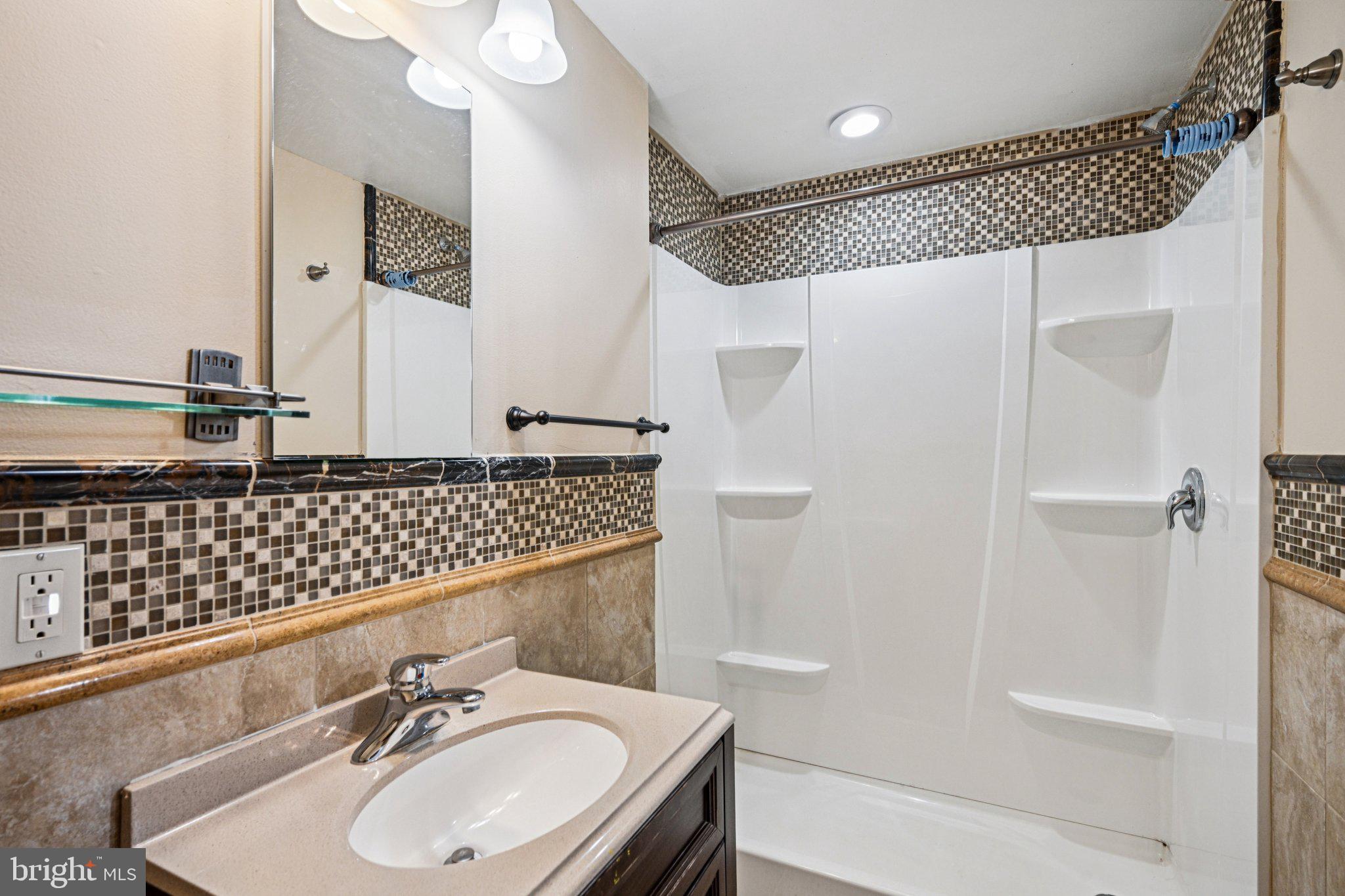 BRYN MAWR - Residential