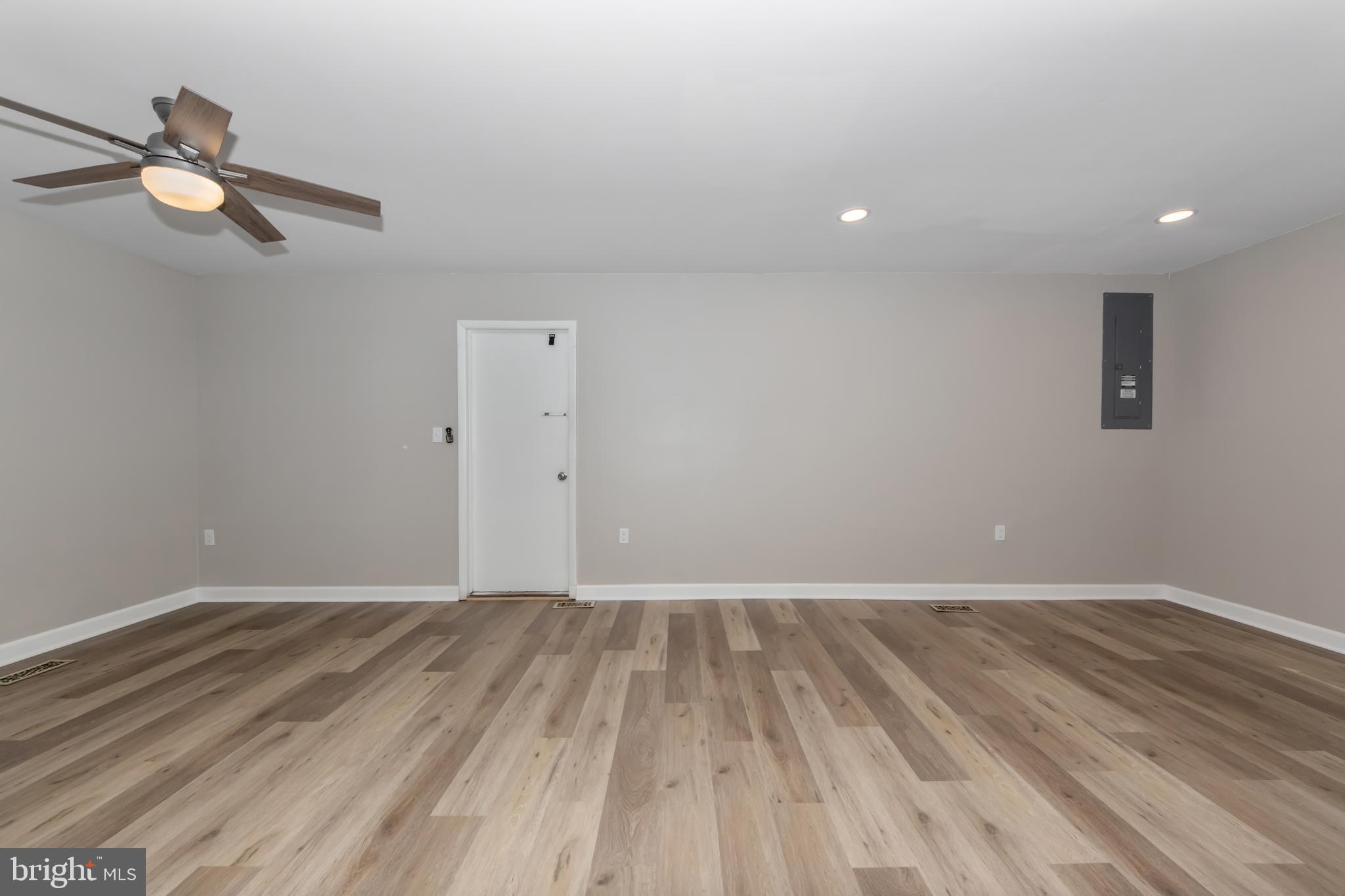 CHANCELLOR FARMS - Residential