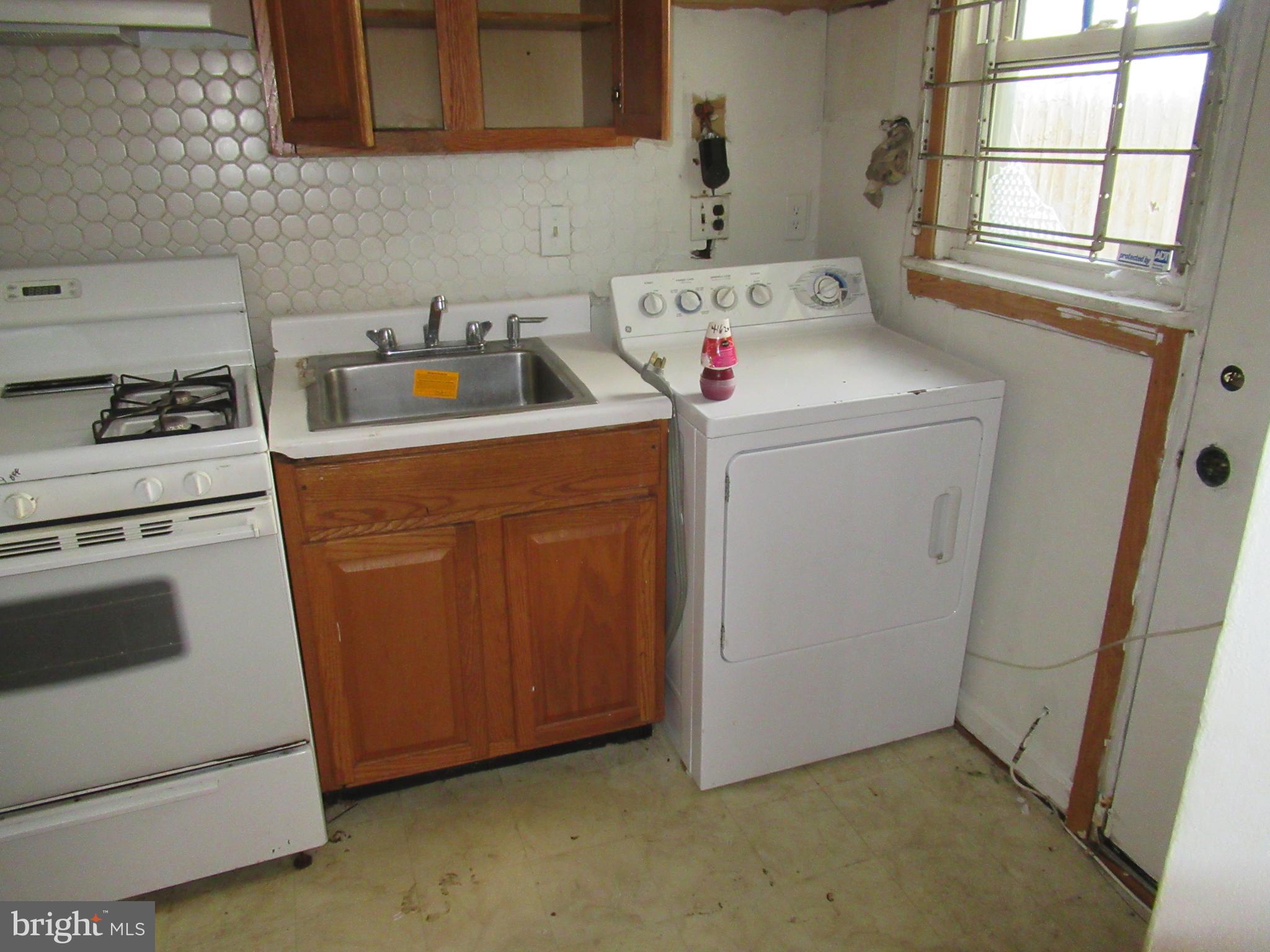 ST JAMES PLACE CONDO - Residential