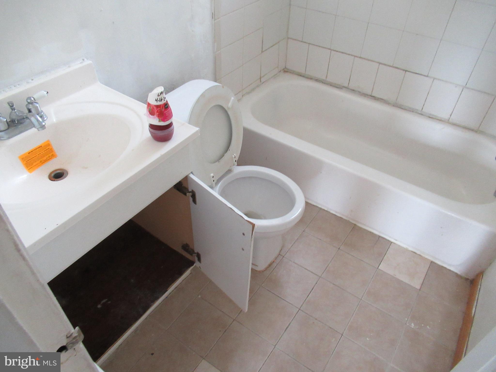 ST JAMES PLACE CONDO - Residential