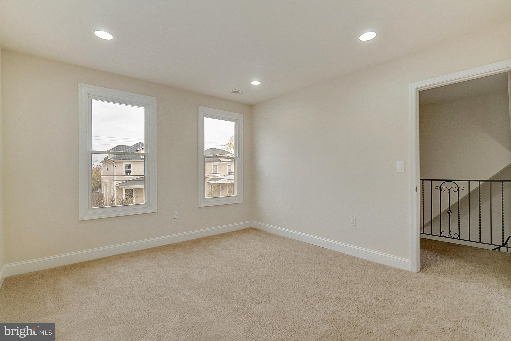 ROGERS & PHILLIPS - Residential