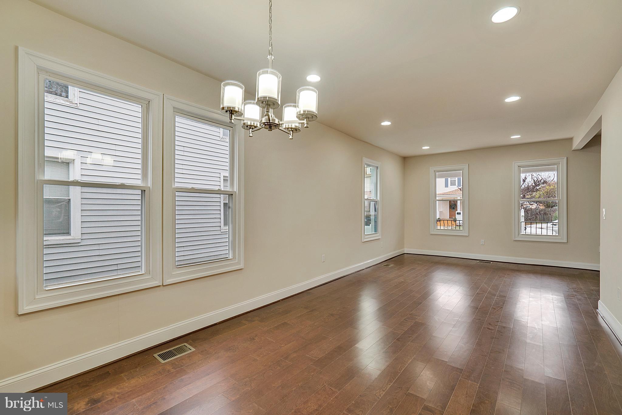 ROGERS & PHILLIPS - Residential